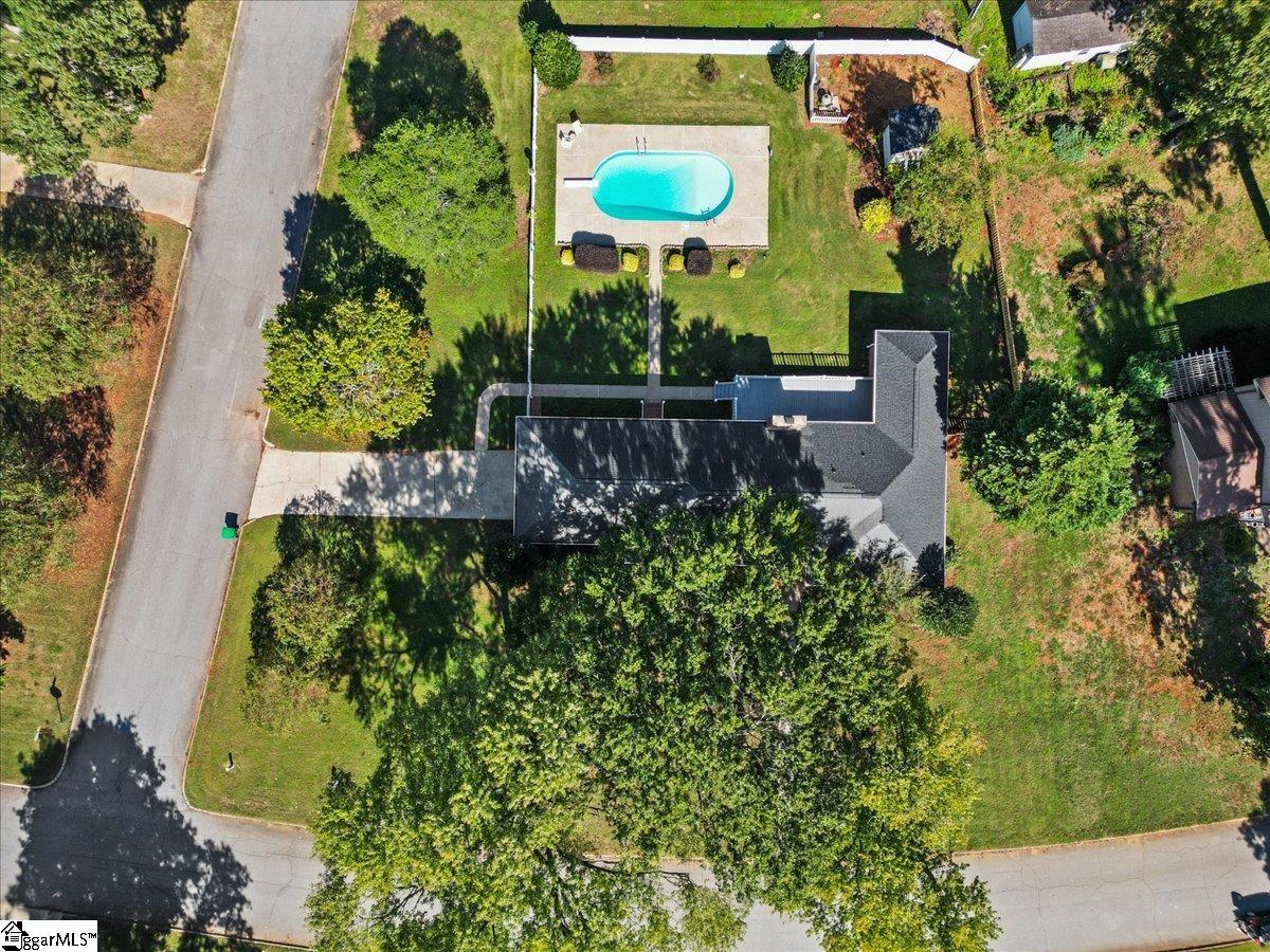 505 Cambridge Drive Spartanburg, SC 29301