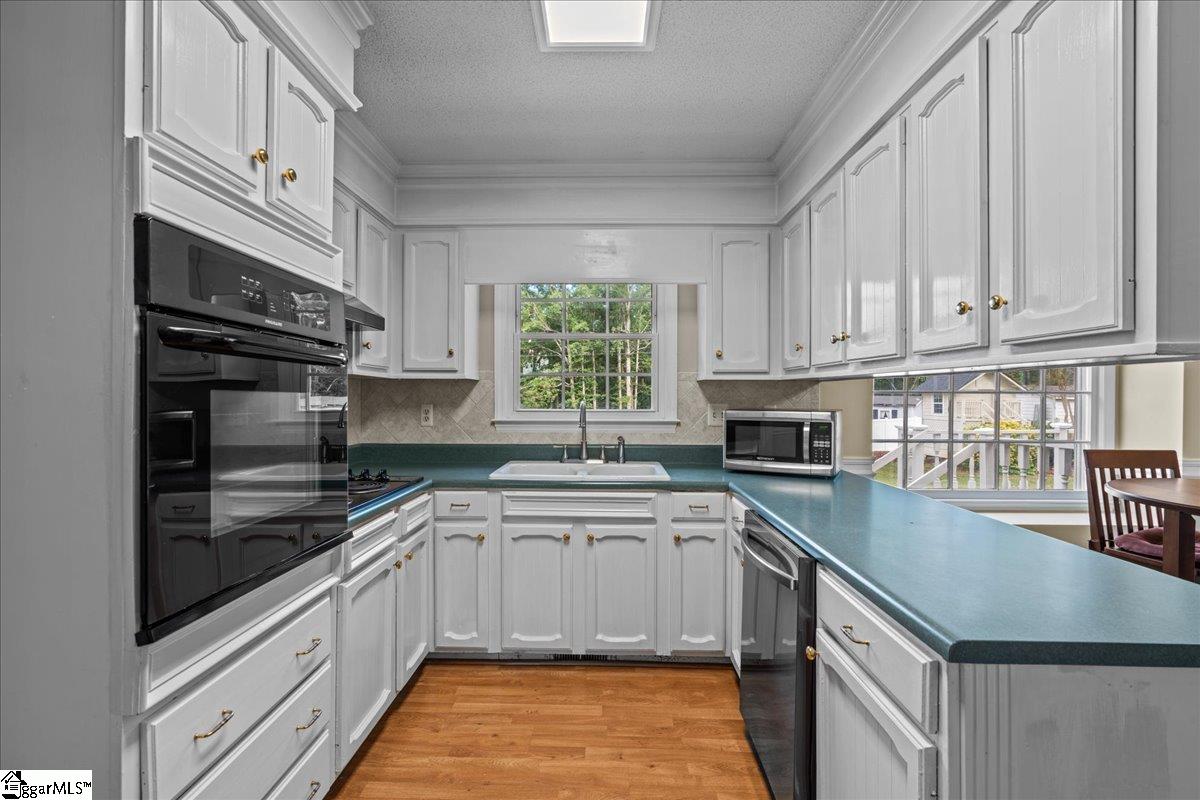 505 Cambridge Drive Spartanburg, SC 29301