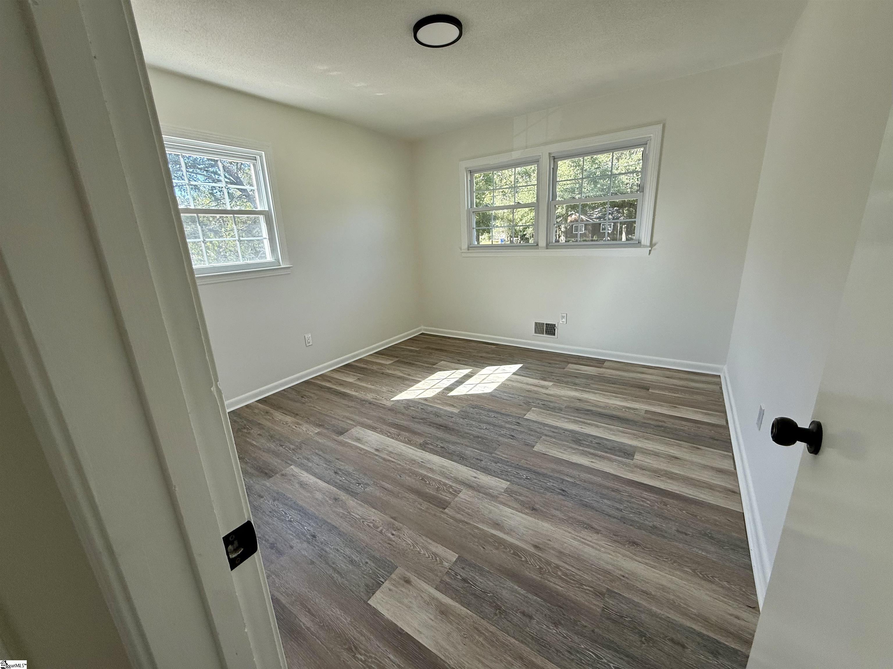 305 Weblin Street Spartanburg, SC 29306