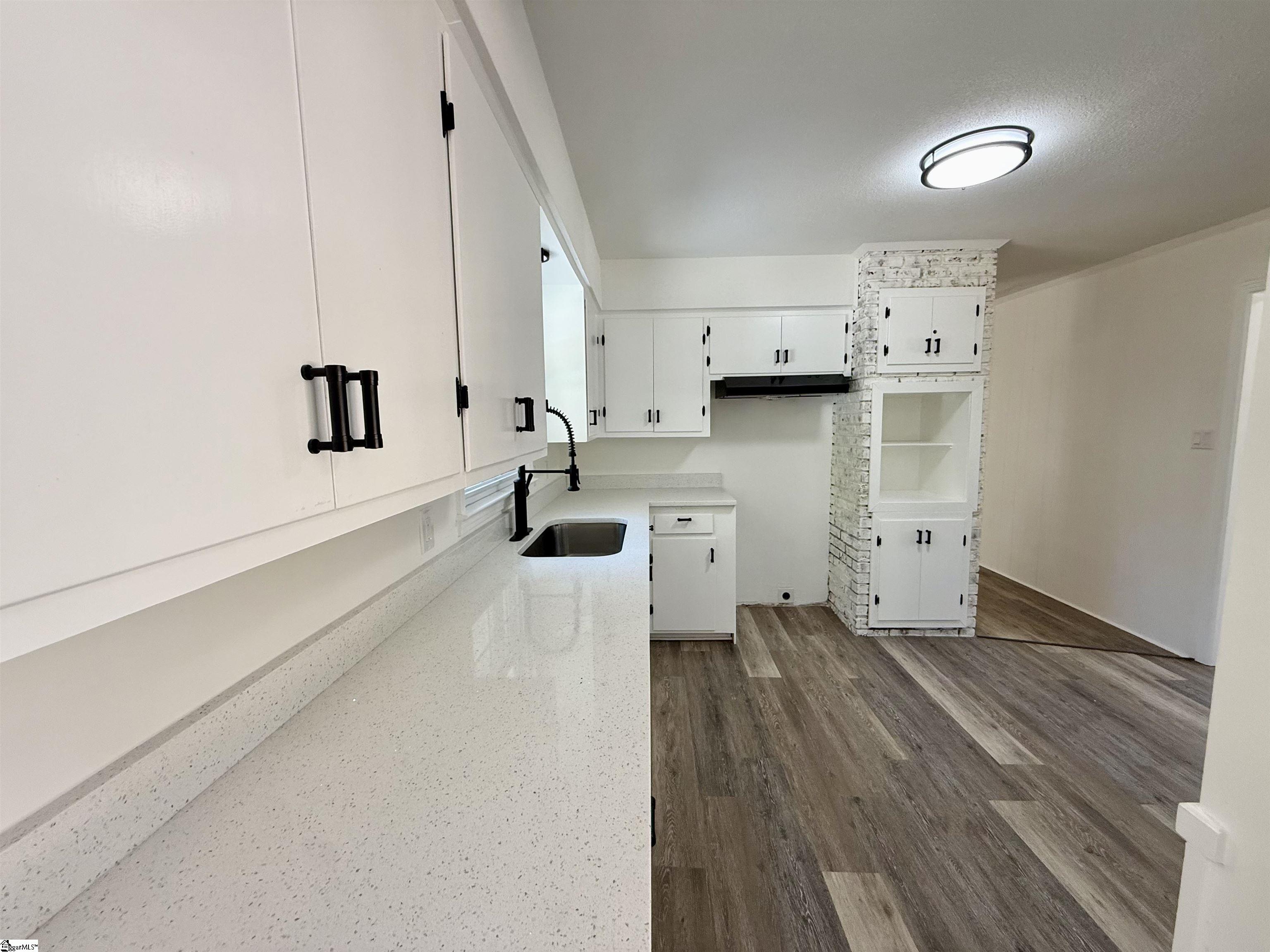 305 Weblin Street Spartanburg, SC 29306