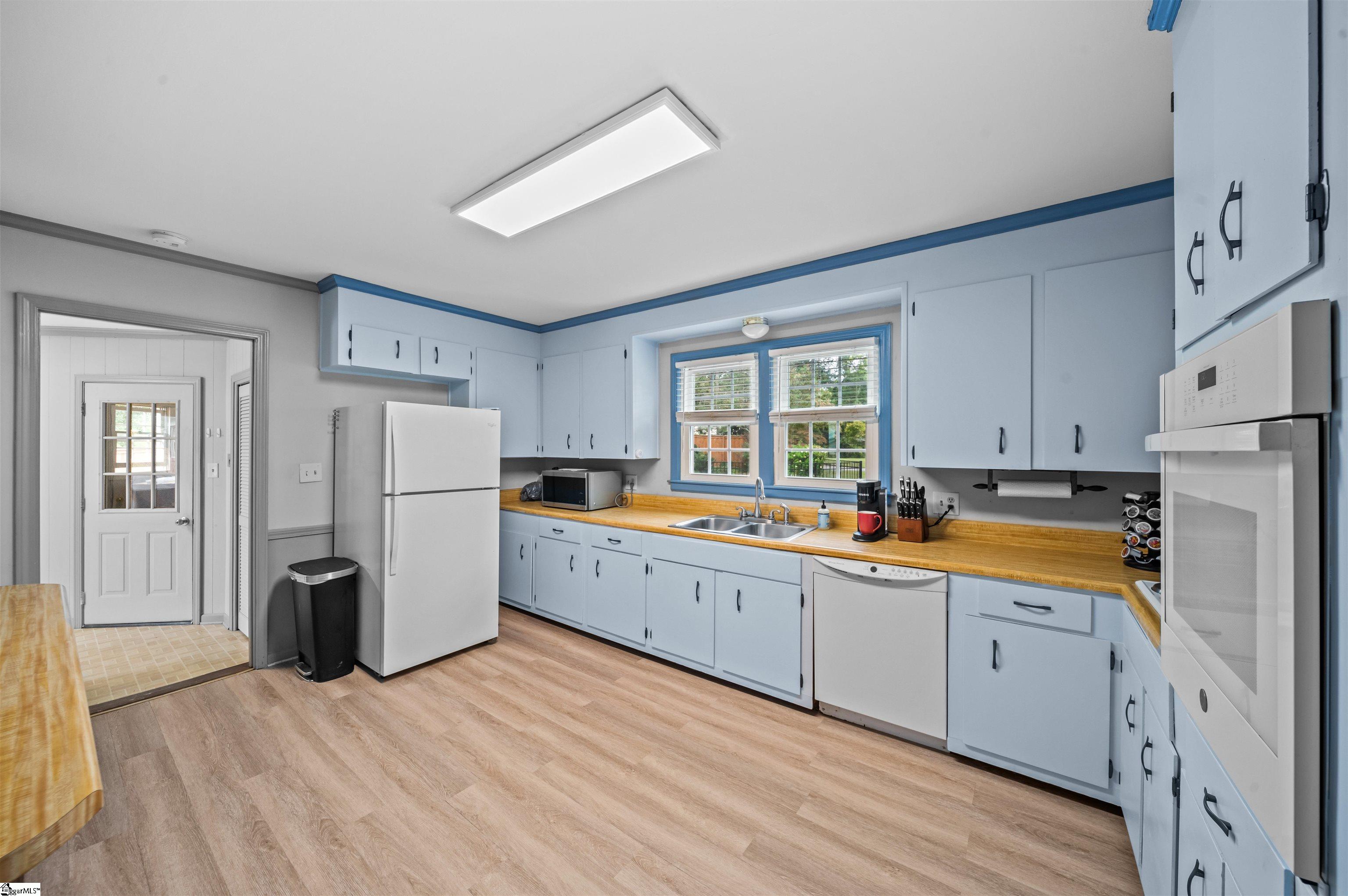 3 Annette Drive Greenville, SC 29615