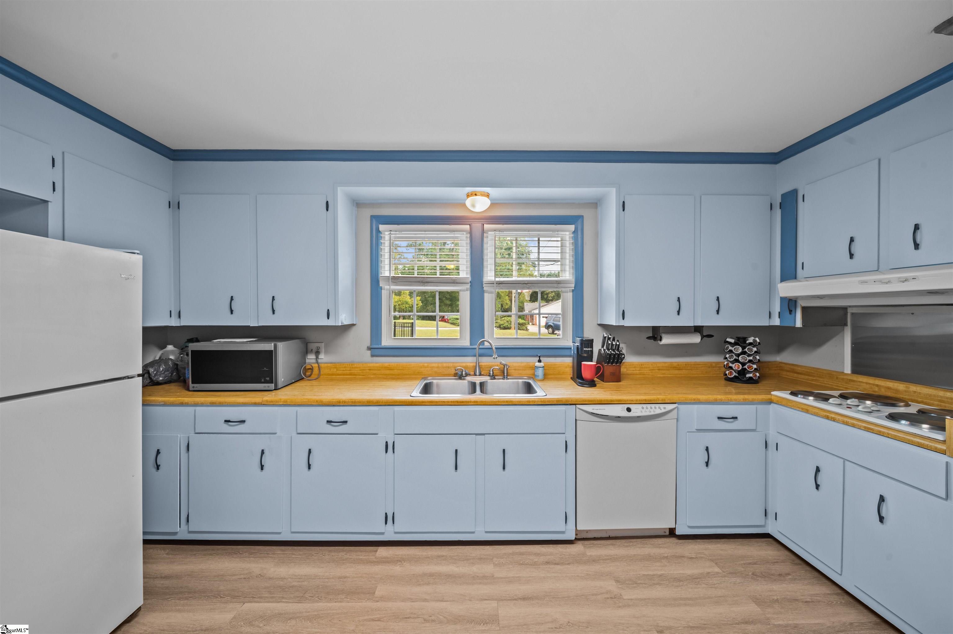 3 Annette Drive Greenville, SC 29615