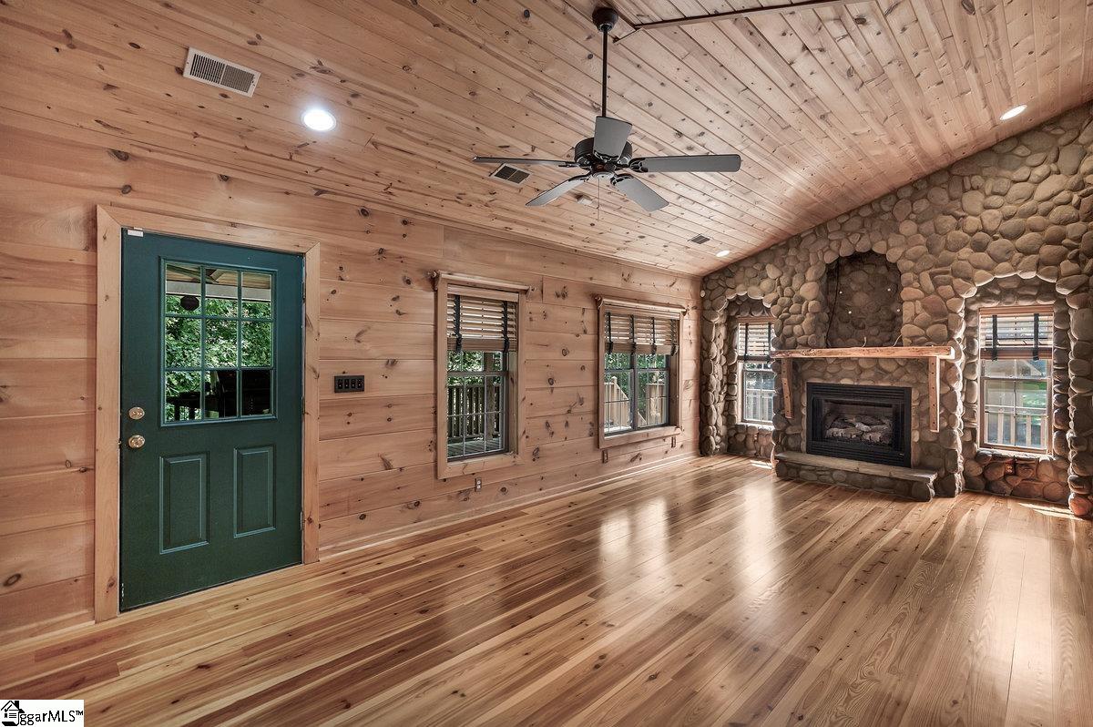 4501 Great Oaks Drive Anderson, SC 29625
