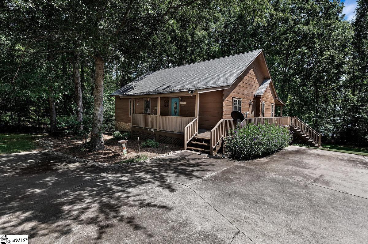 4501 Great Oaks Drive Anderson, SC 29625
