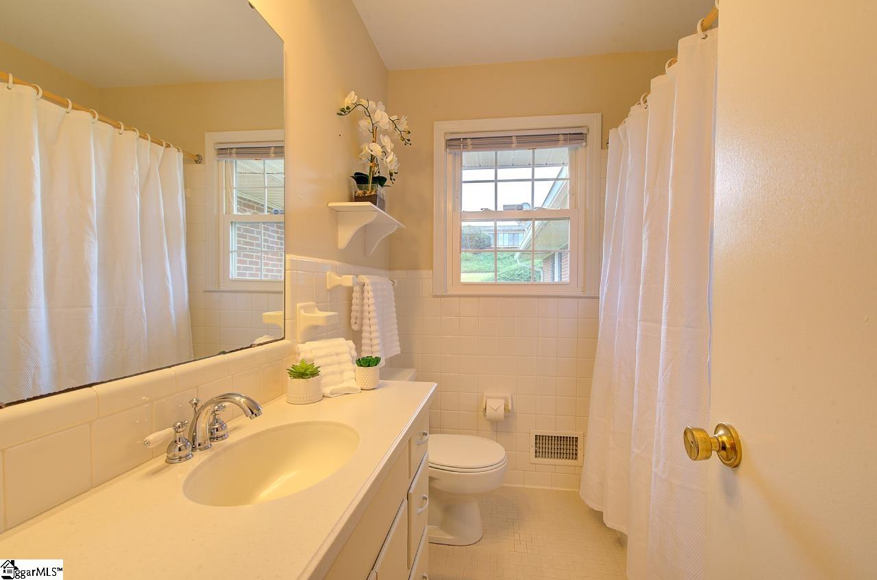 236 Connie Drive Pickens, SC 29671