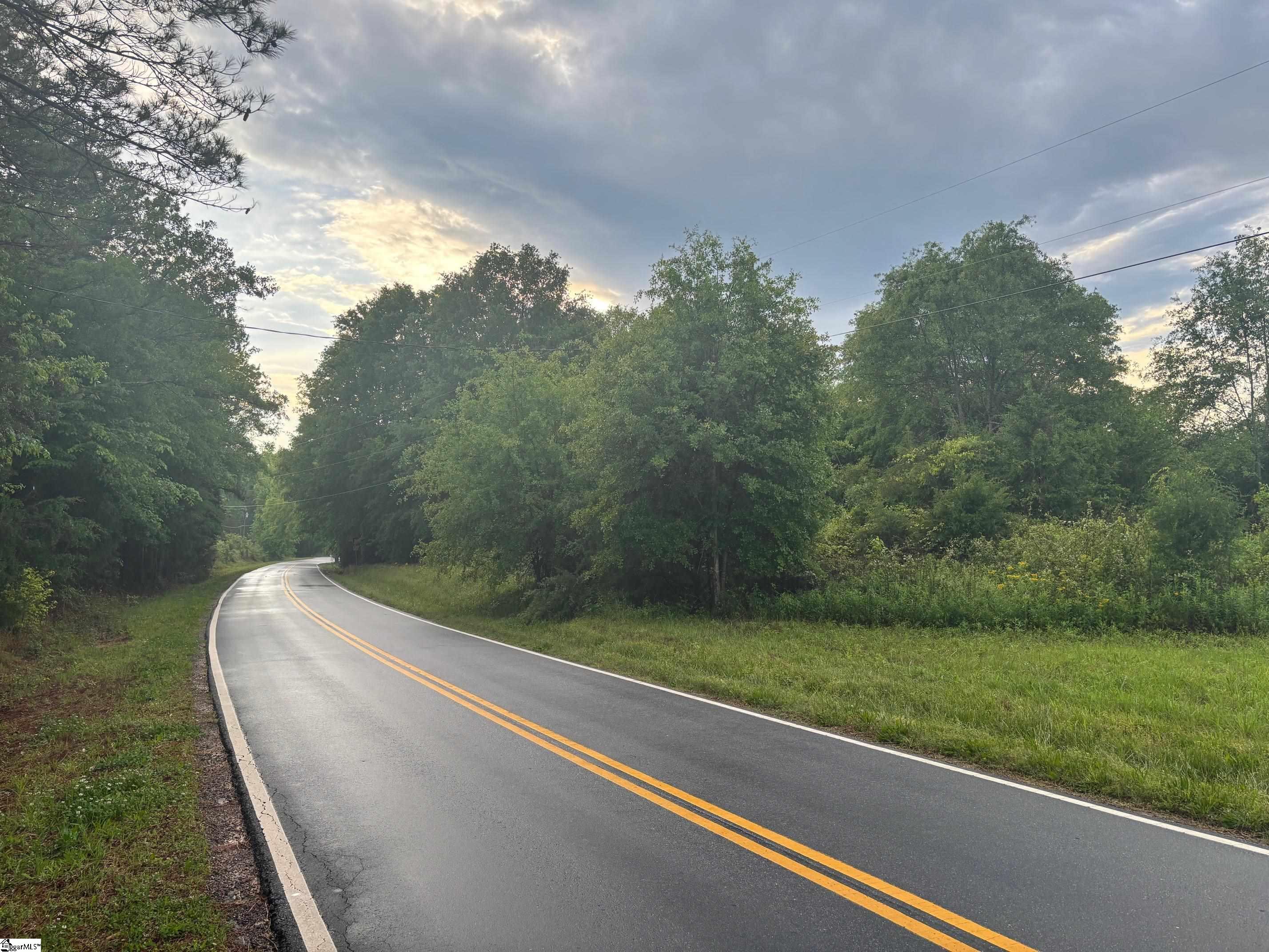 237 Places Drive Gray Court, SC 29645