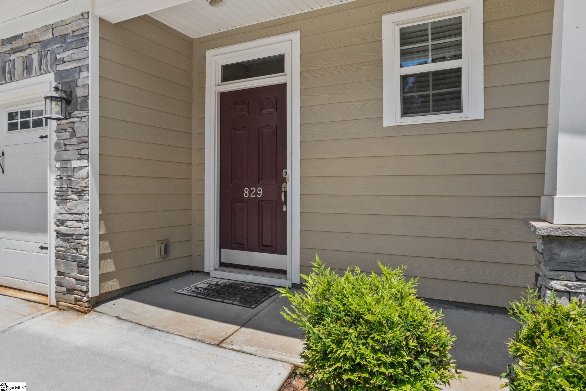 829 Appleby Drive Simpsonville, SC 29681