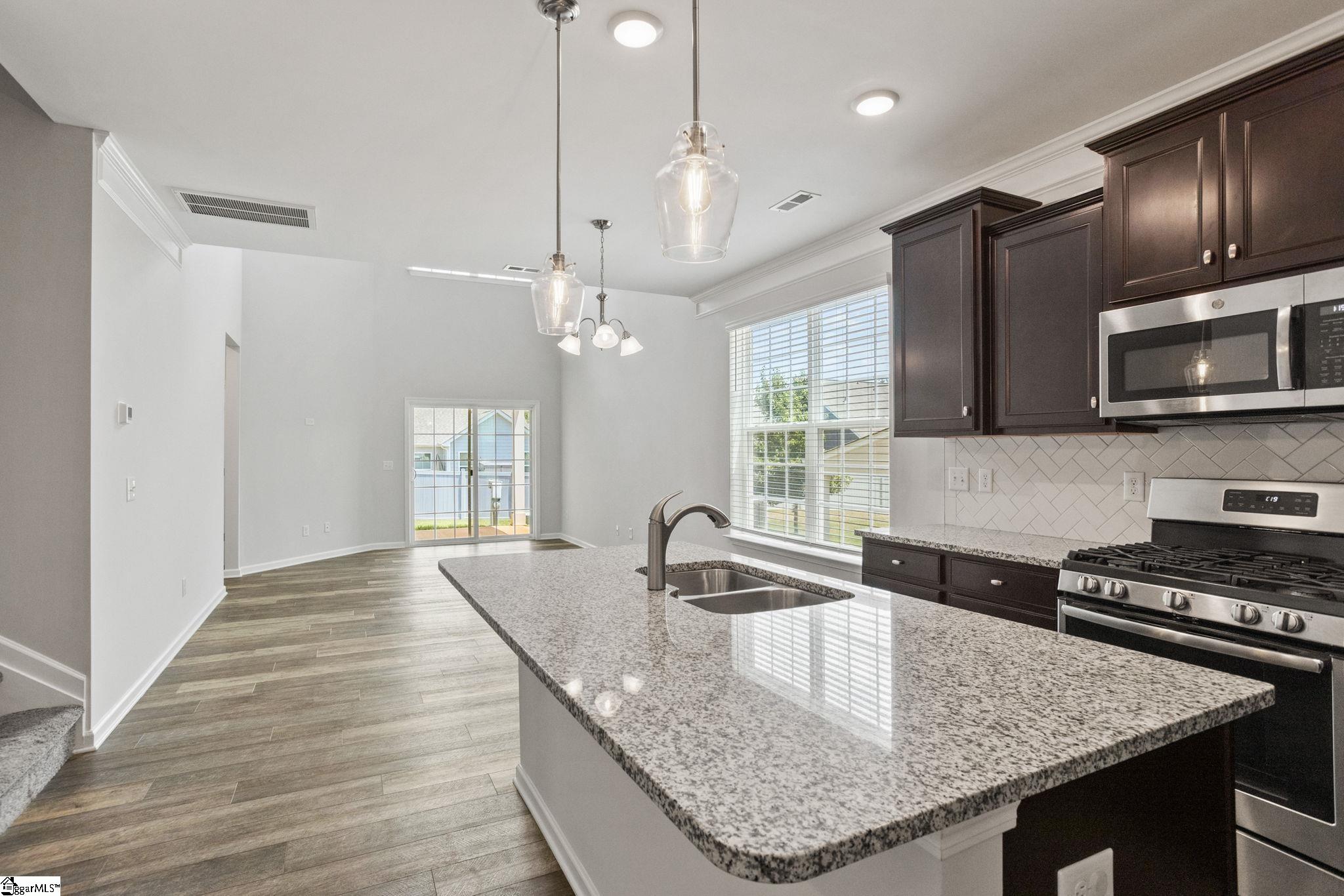 829 Appleby Drive Simpsonville, SC 29681