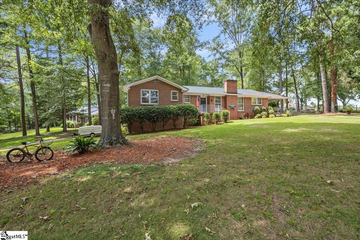 100 Sherwood Drive Laurens, SC 29360