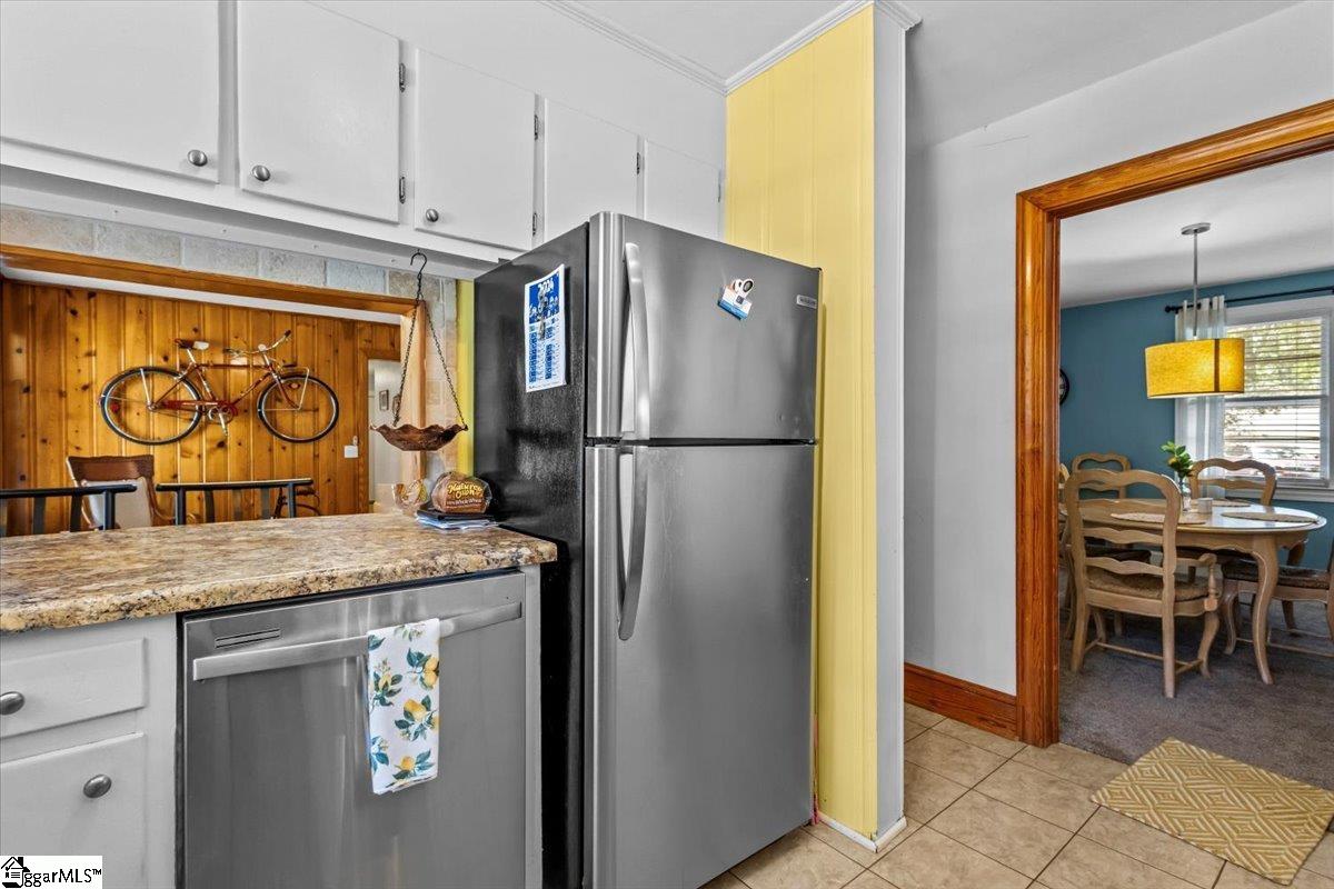 100 Sherwood Drive Laurens, SC 29360