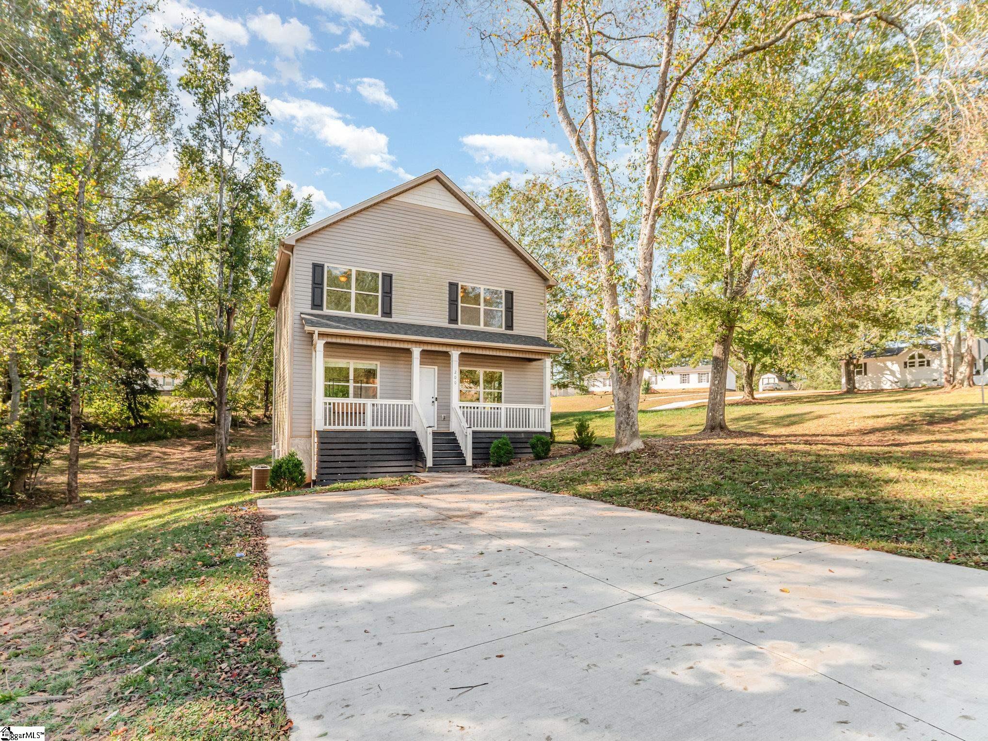 200 Baywood Hills Drive Simpsonville, SC 29680