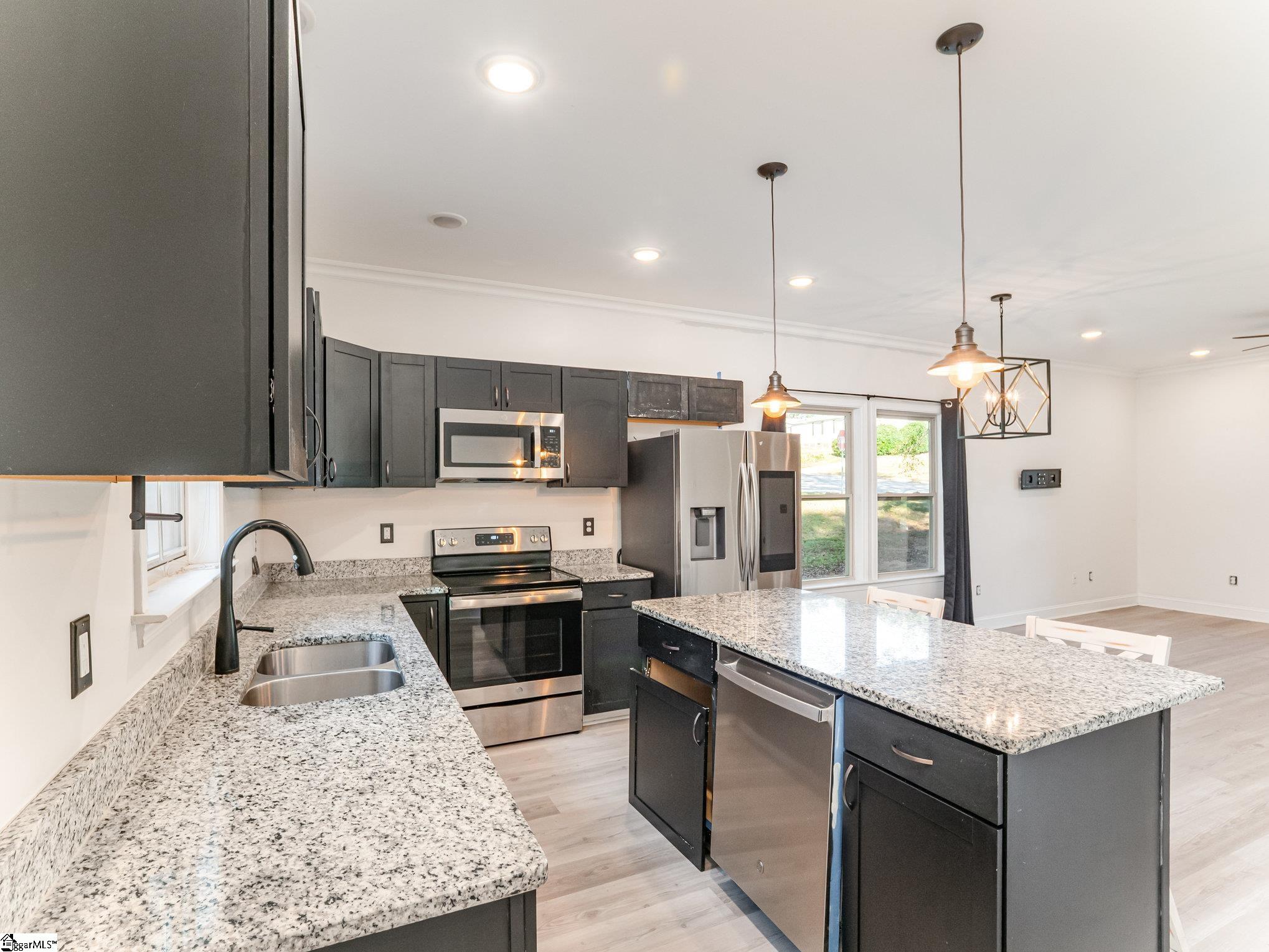 200 Baywood Hills Drive Simpsonville, SC 29680