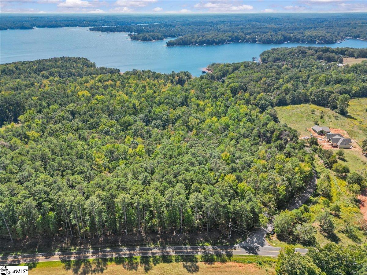700 Andersonville Drive Townville, SC 29689