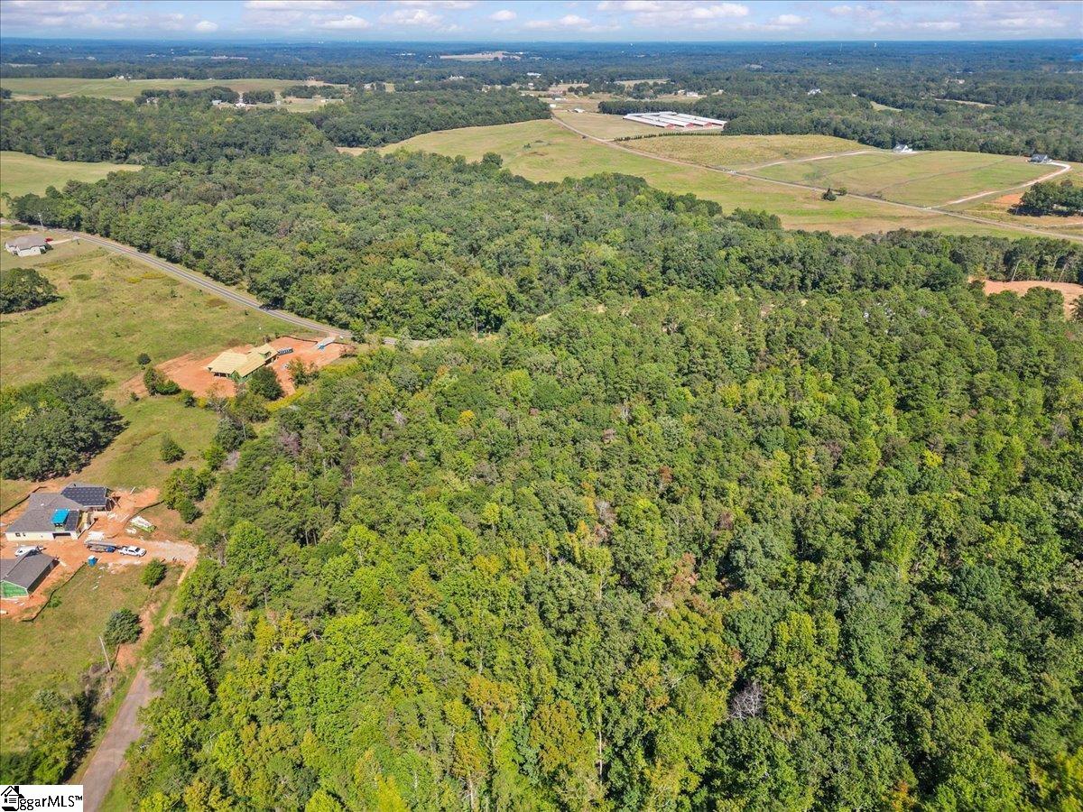 700 Andersonville Drive Townville, SC 29689