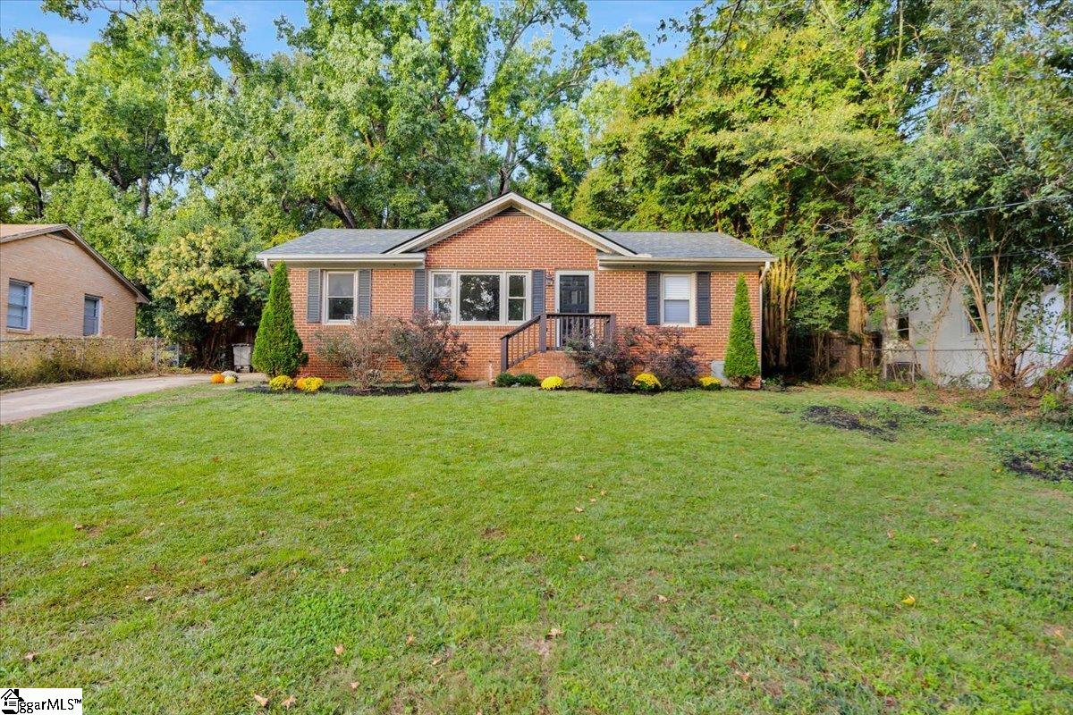 118 Oak Drive Greenville, SC 29611-5728
