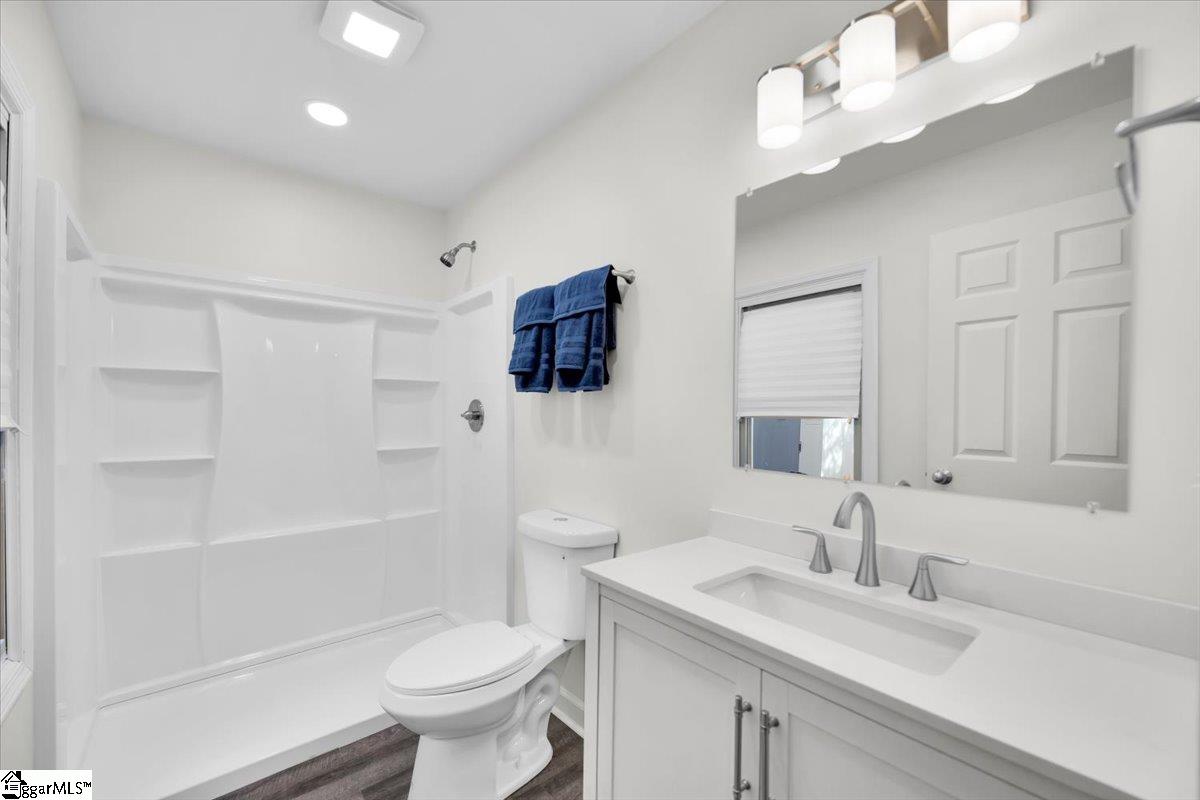 118 Oak Drive Greenville, SC 29611-5728