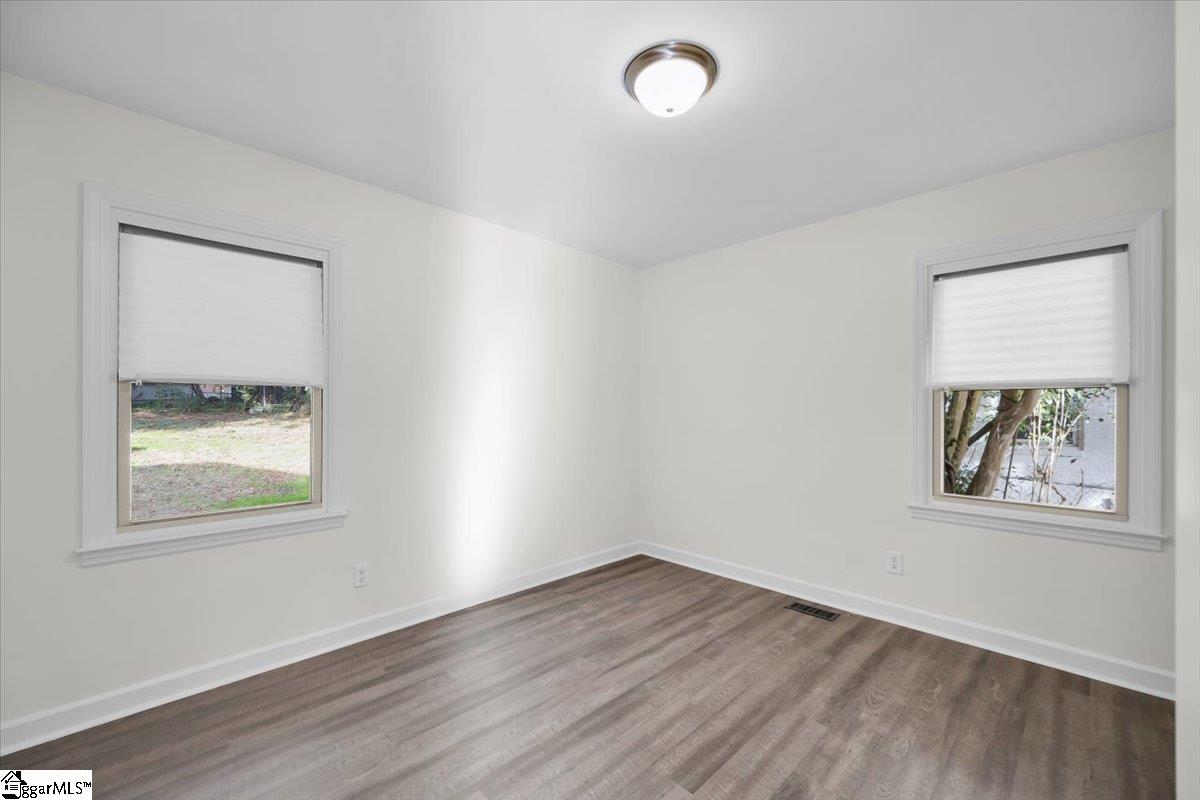 118 Oak Drive Greenville, SC 29611-5728