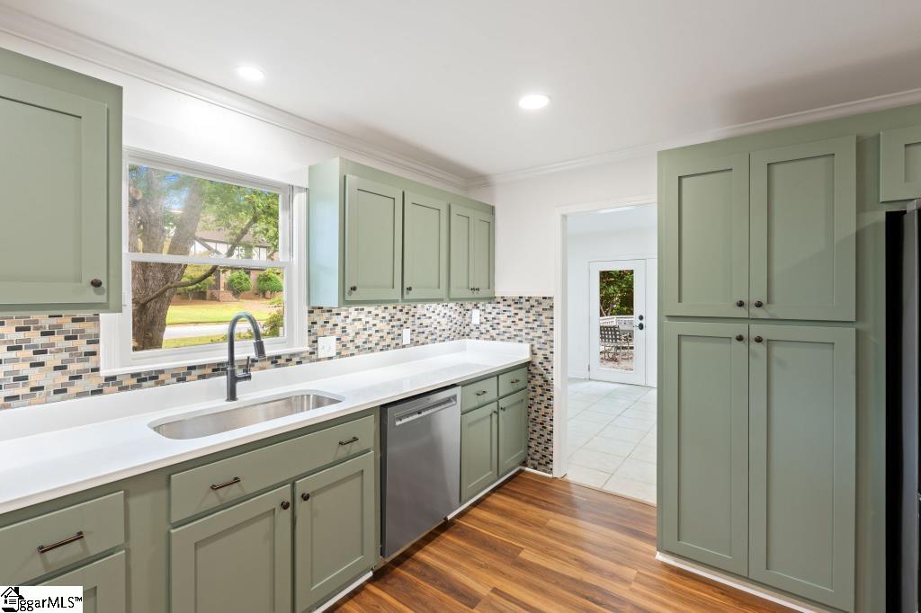 118 Nightingale Lane Greenville, SC 29607