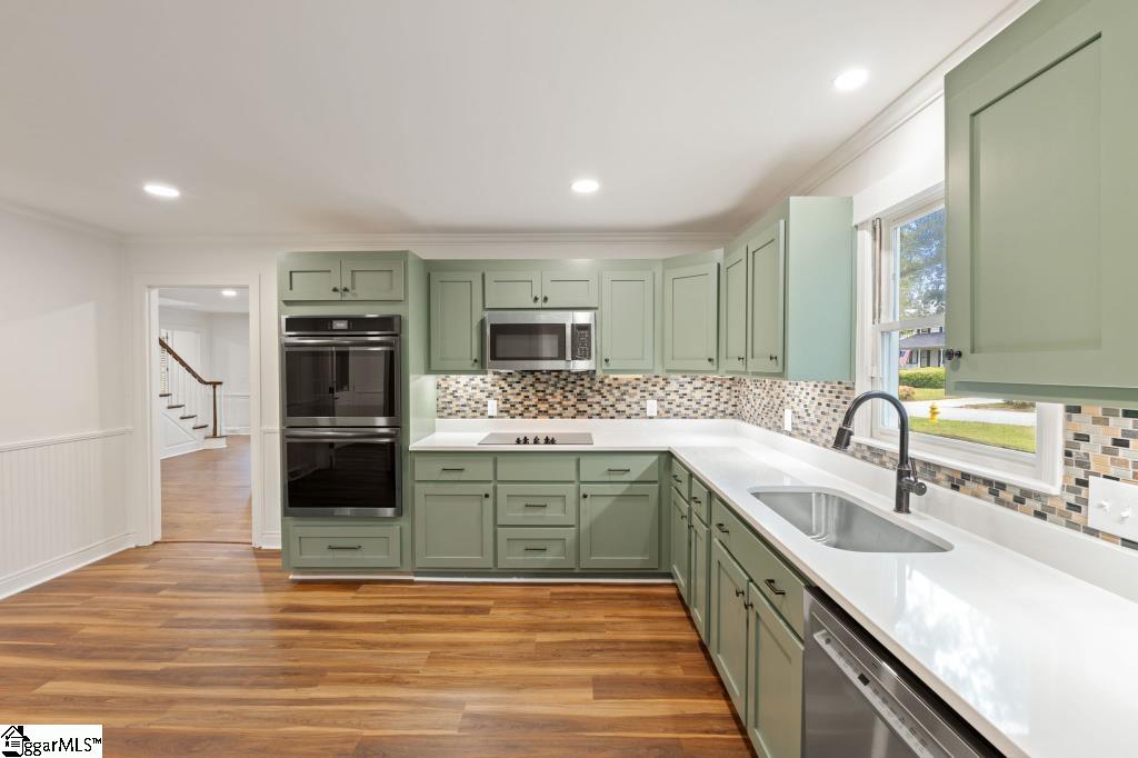 118 Nightingale Lane Greenville, SC 29607