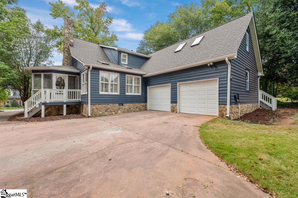 118 Nightingale Lane Greenville, SC 29607