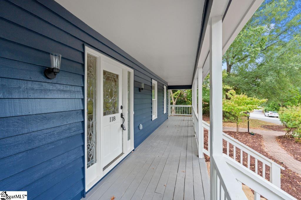 118 Nightingale Lane Greenville, SC 29607