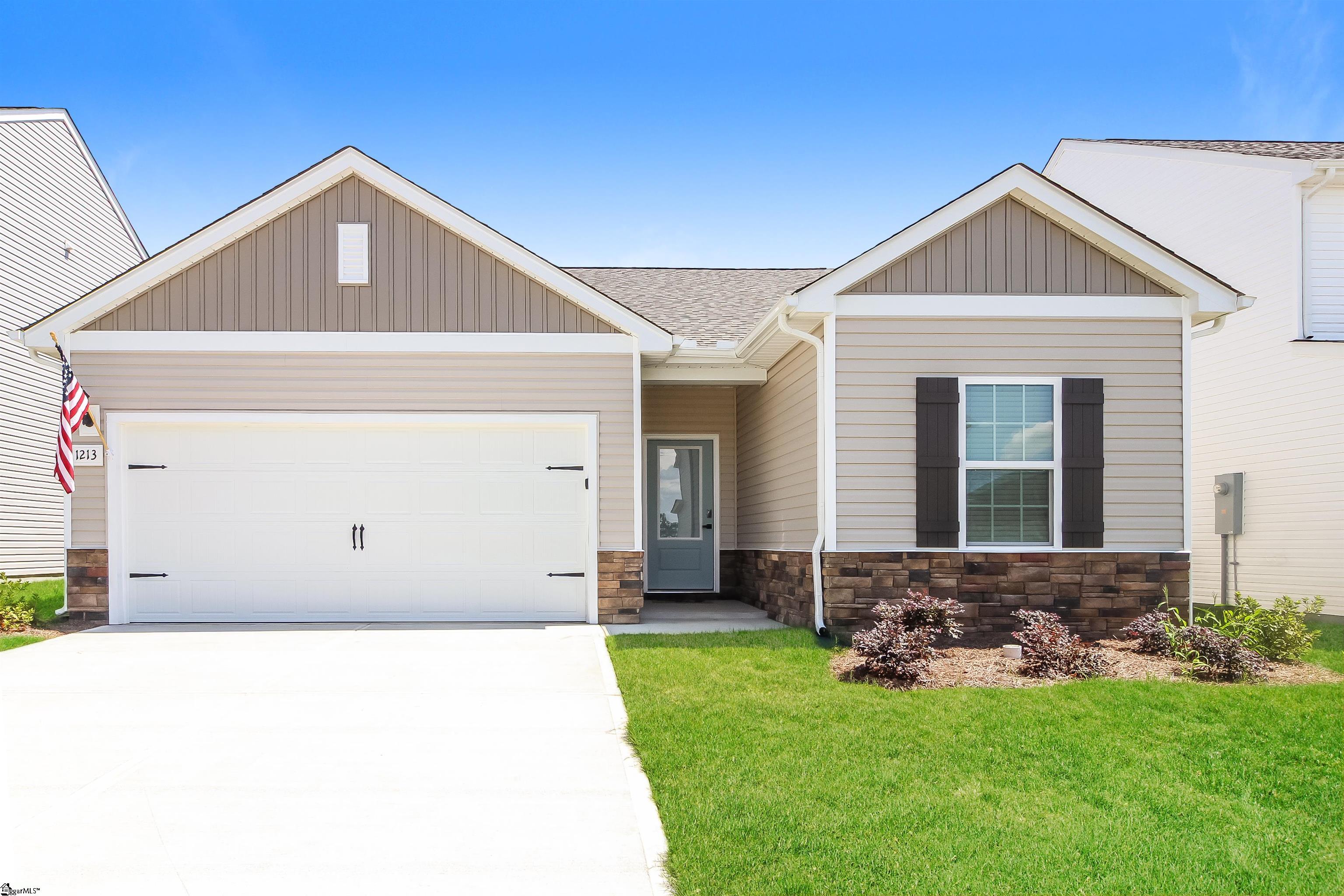 1213 Crested Iris Drive Moore, SC 29369