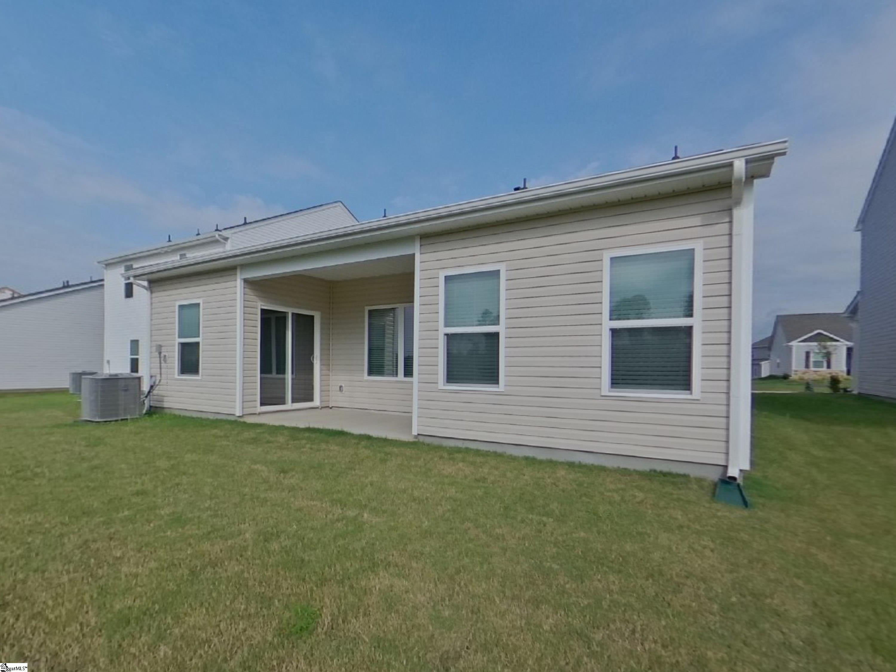 1213 Crested Iris Drive Moore, SC 29369