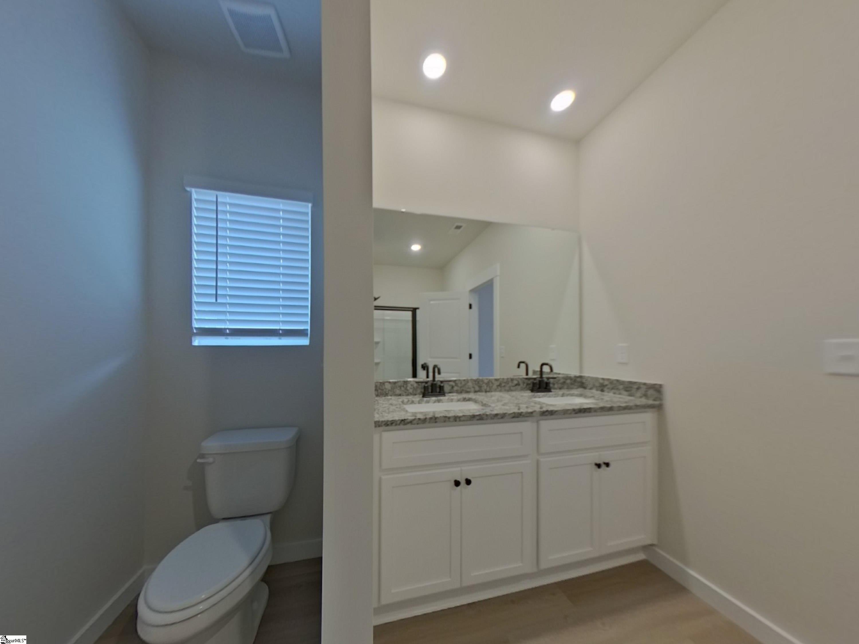 1213 Crested Iris Drive Moore, SC 29369