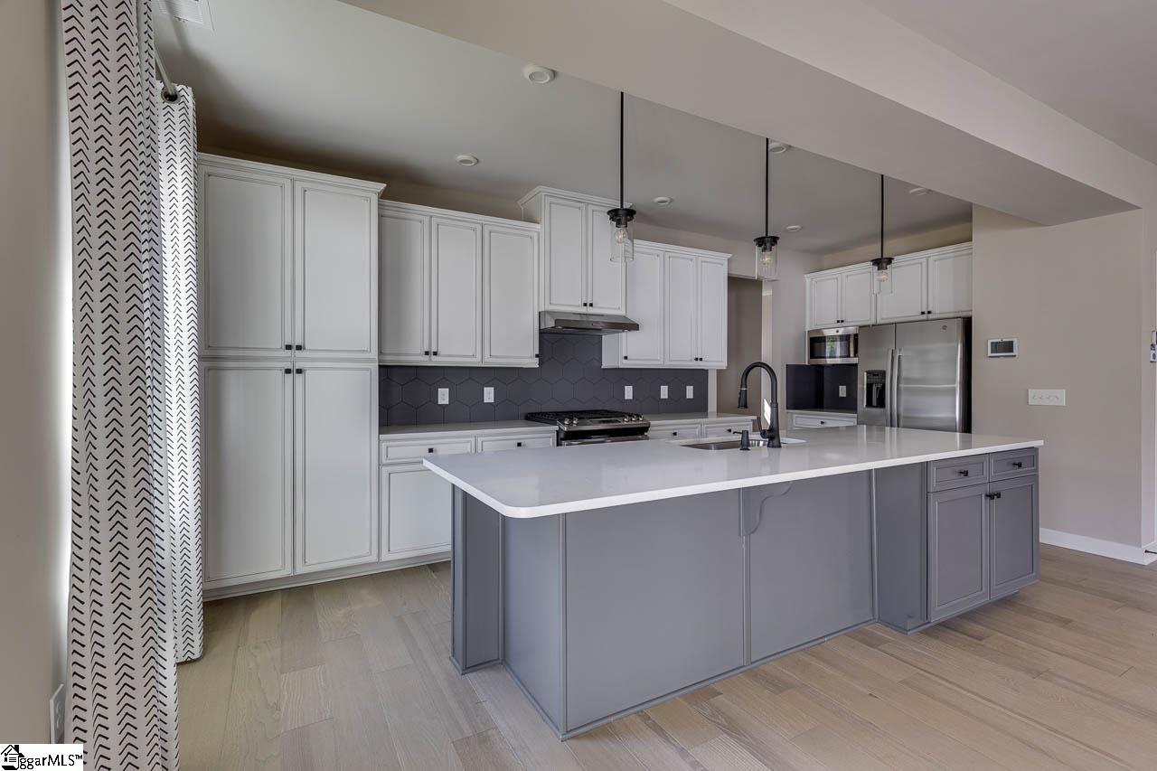 12 Dunroyal Road Fountain Inn, SC 29644