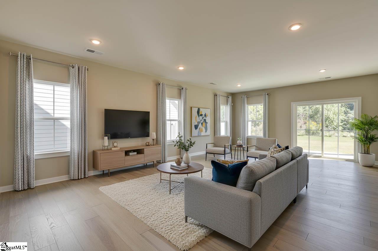 12 Dunroyal Road Fountain Inn, SC 29644