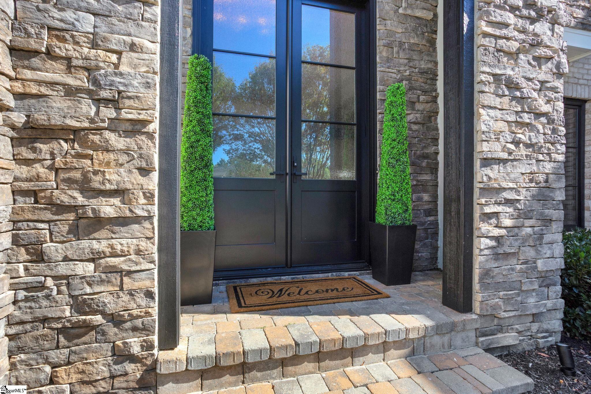 601 Brixton Circle Simpsonville, SC 29681
