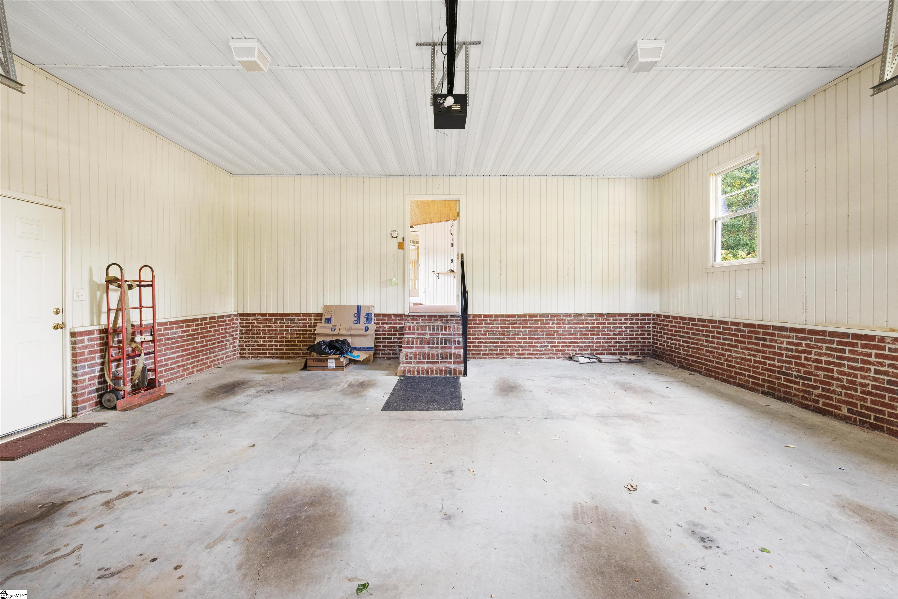368 Ccc Camp Road Greer, SC 29651