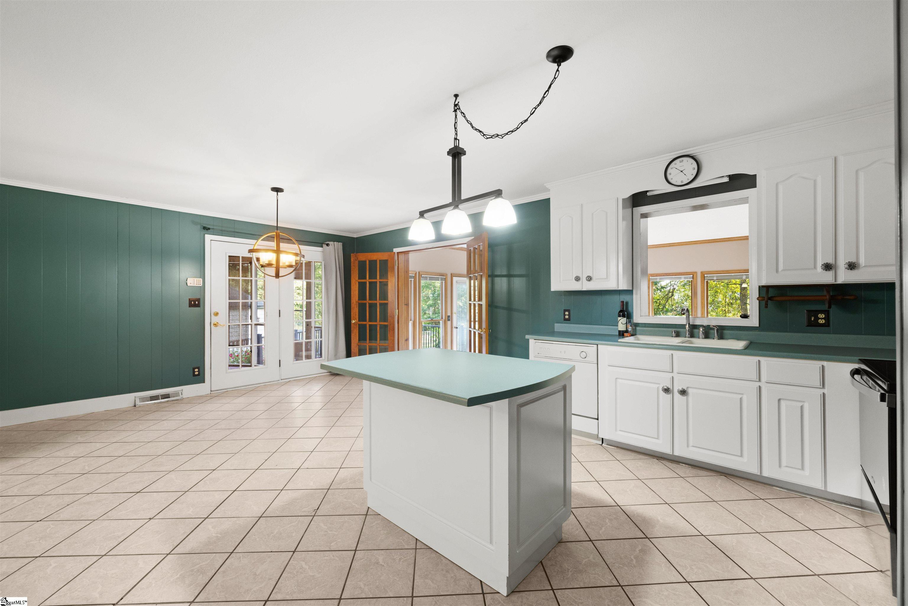 368 Ccc Camp Road Greer, SC 29651
