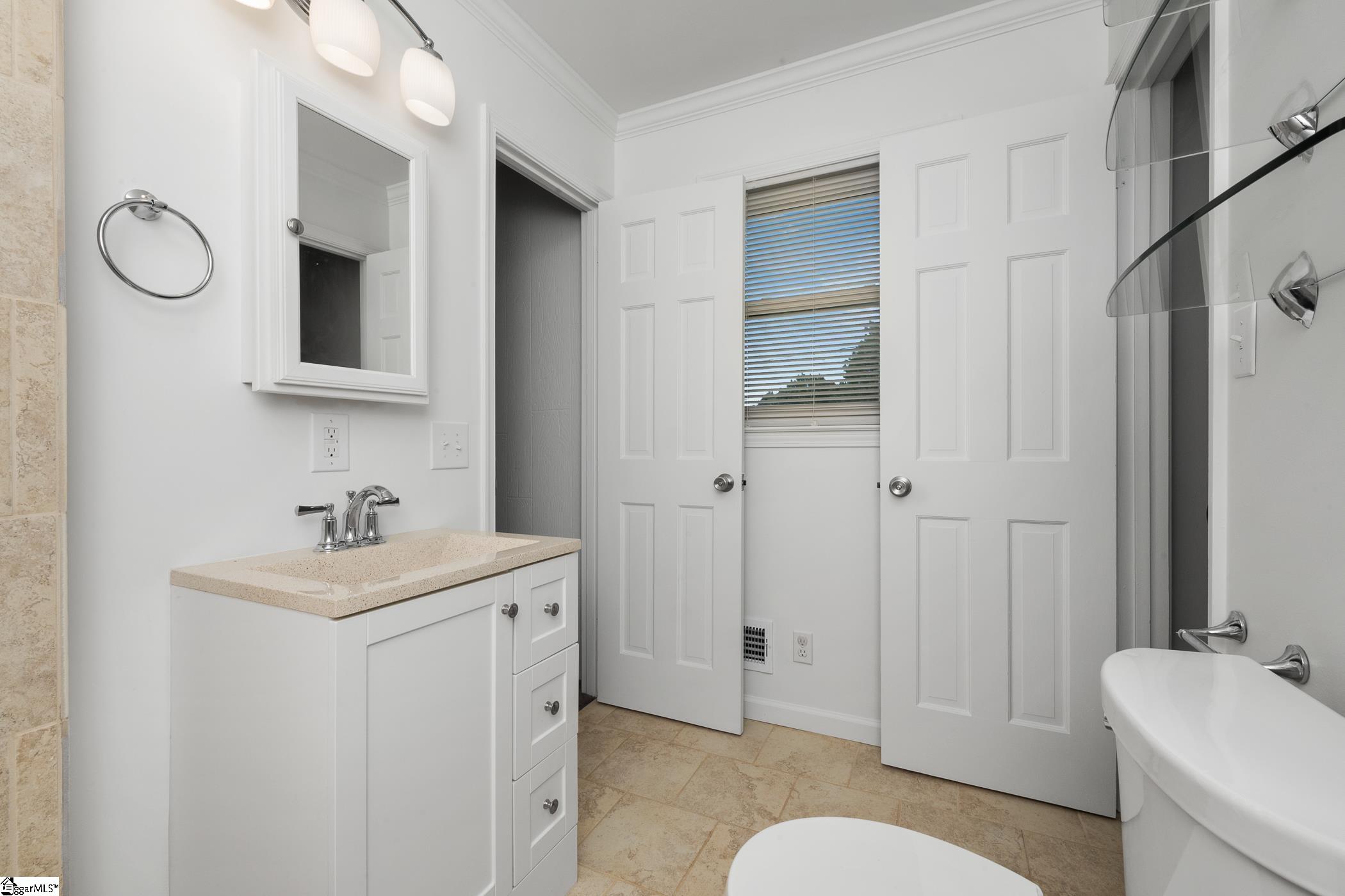 9305 Reidville Road Greer, SC 29651