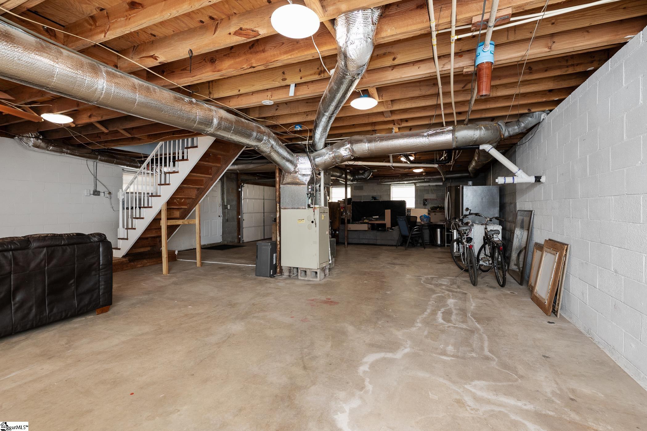 9305 Reidville Road Greer, SC 29651