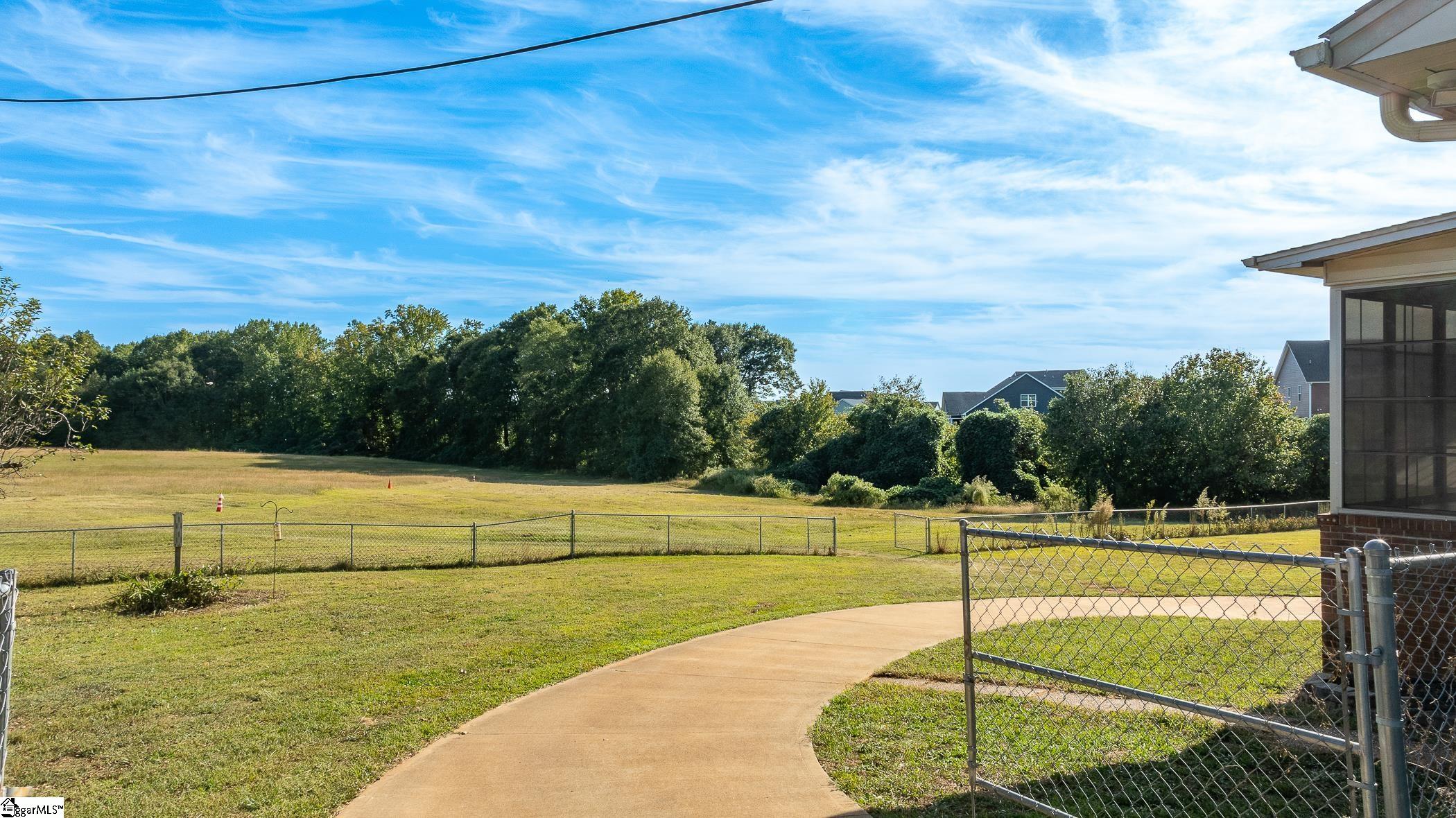 9305 Reidville Road Greer, SC 29651