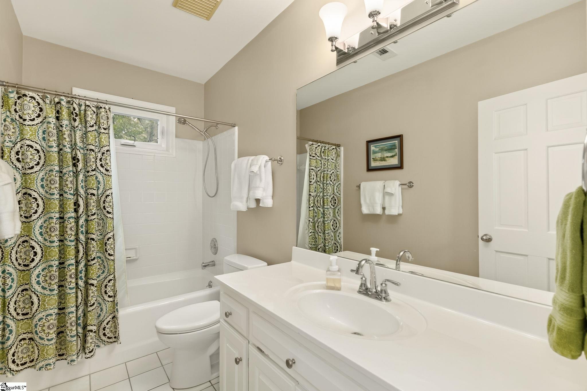 7 March Winds Court Greer, SC 29650