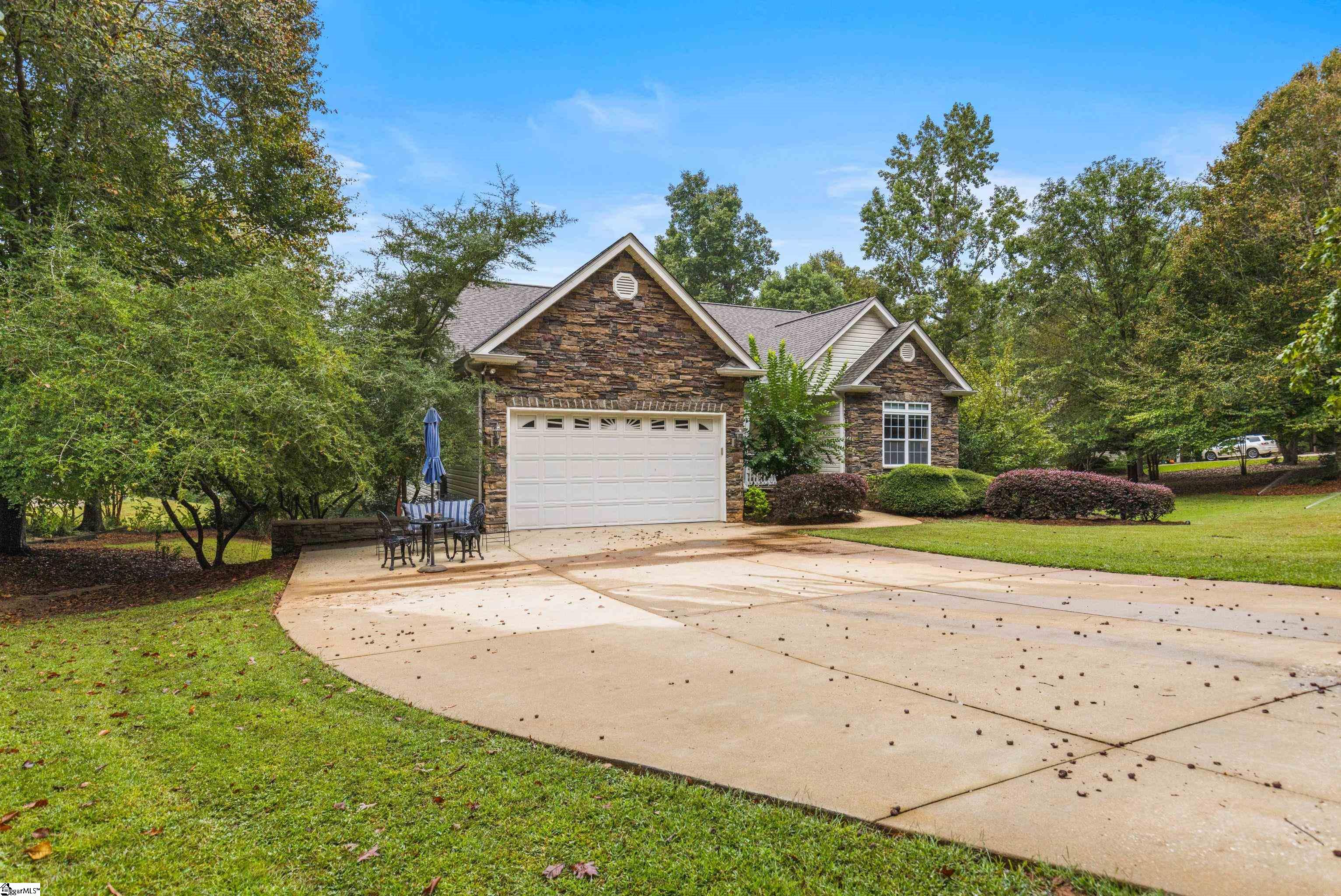 138 Yacht Drive Laurens, SC 29360