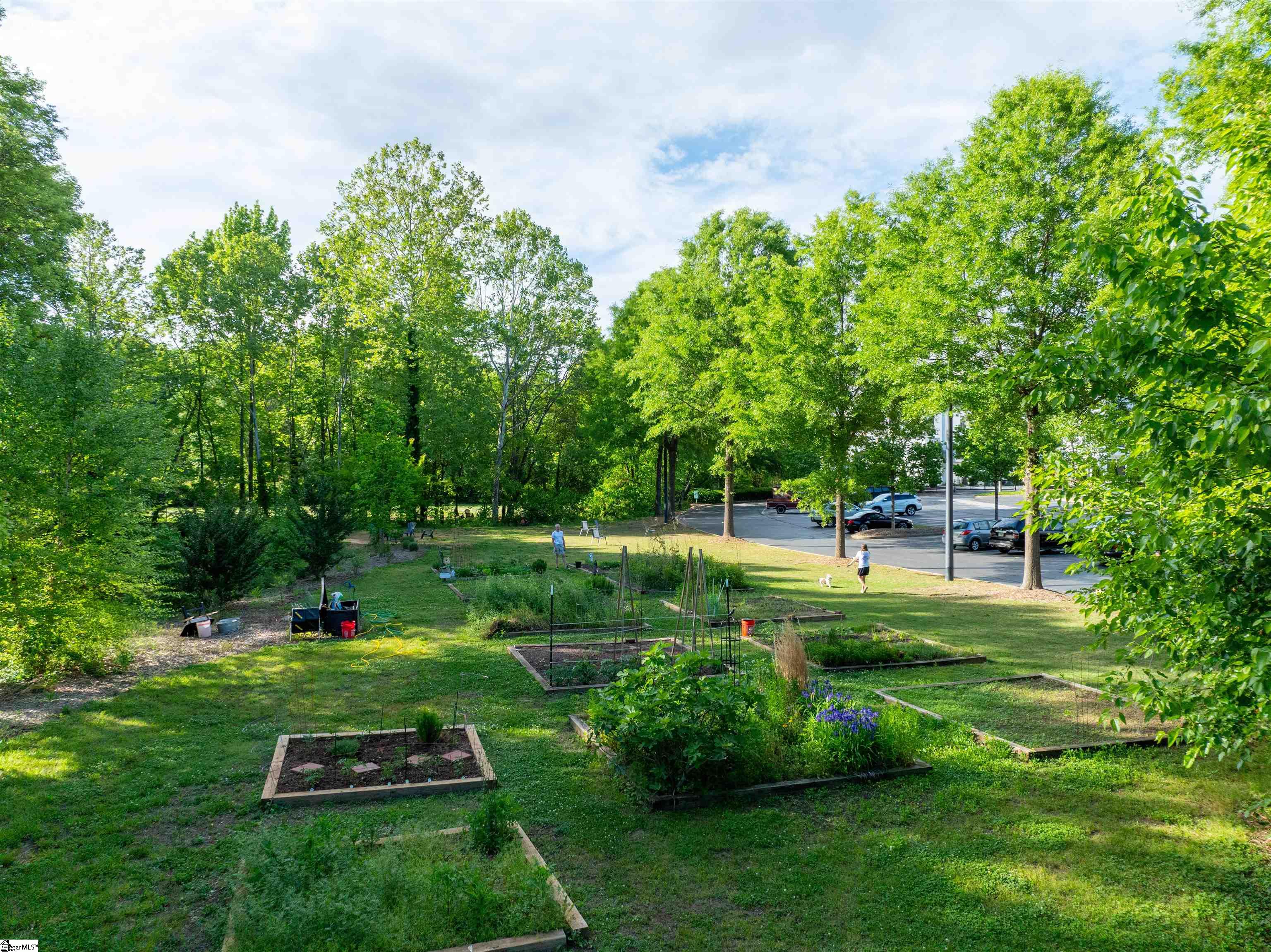 400 Mills Avenue UNIT Unit 408 Greenville, SC 29605