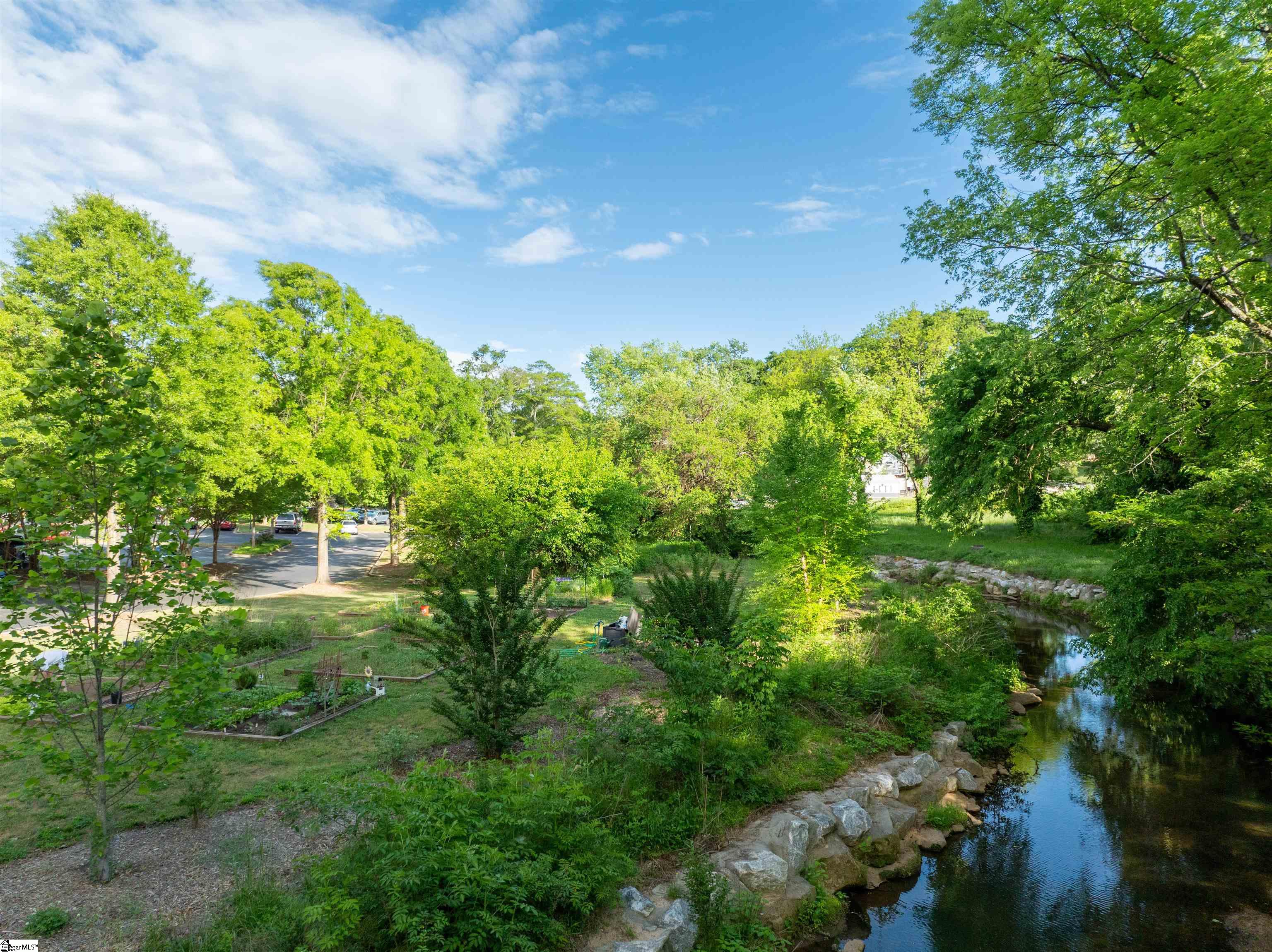400 Mills Avenue UNIT Unit 408 Greenville, SC 29605