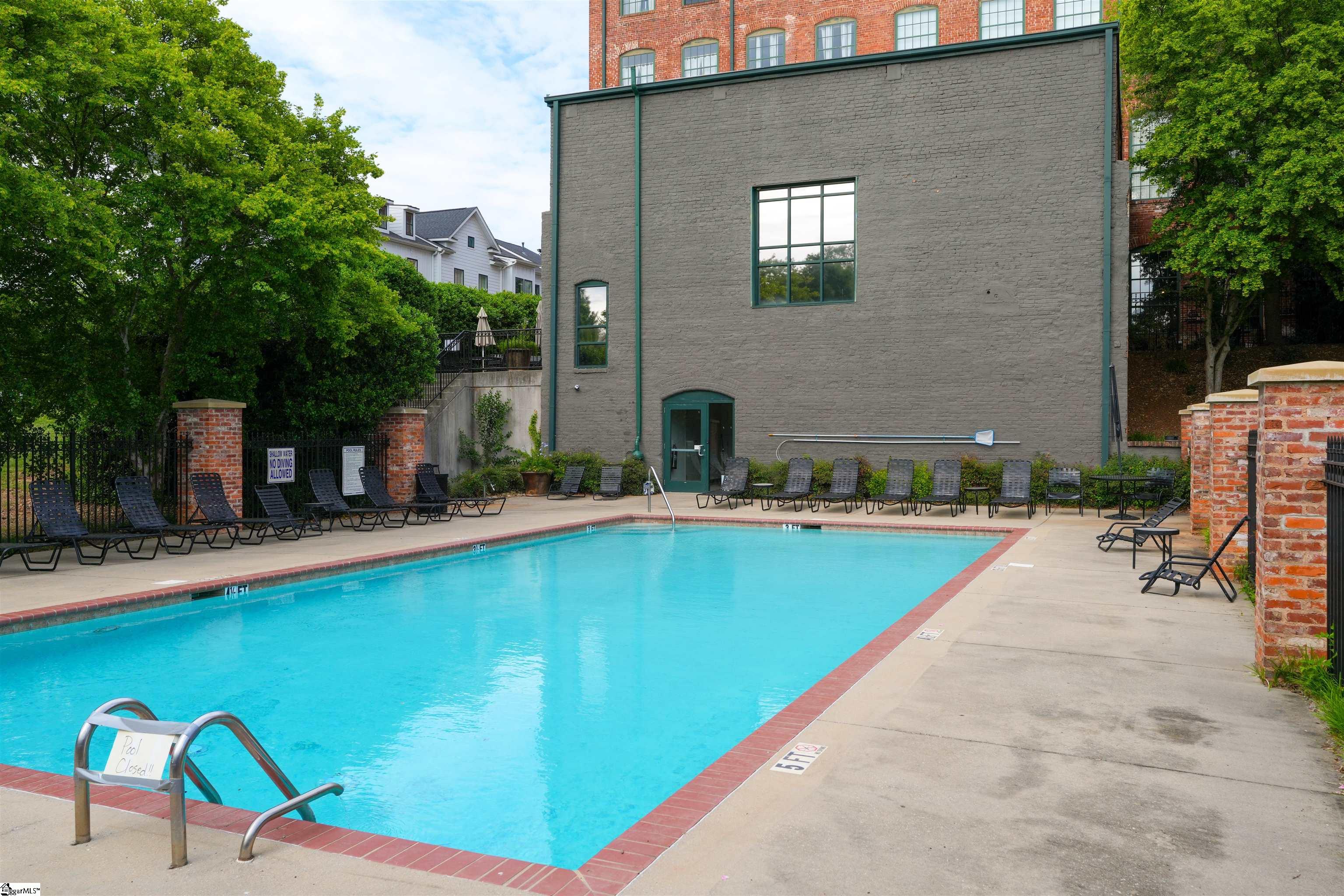 400 Mills Avenue UNIT Unit 408 Greenville, SC 29605
