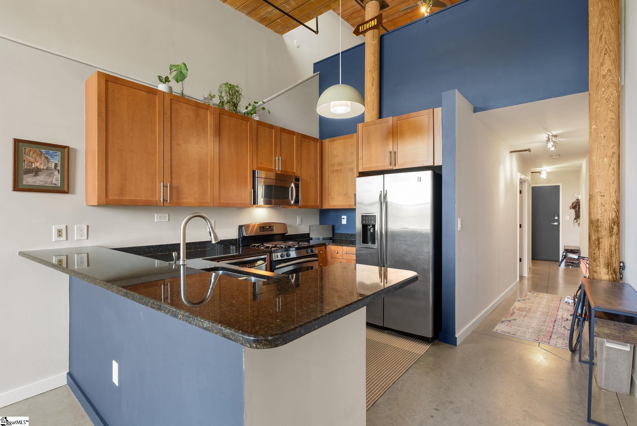 400 Mills Avenue UNIT Unit 408 Greenville, SC 29605