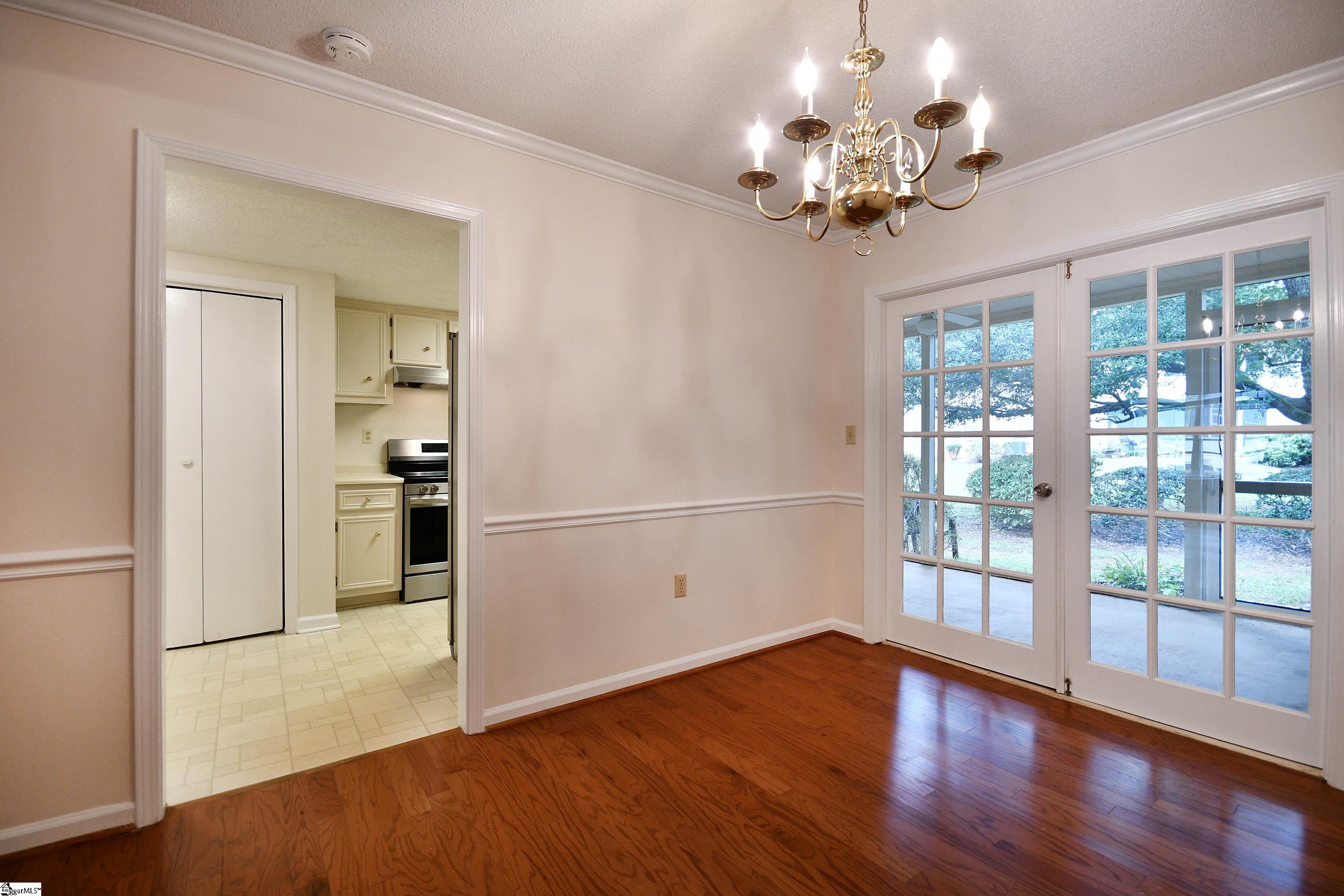 925 Cleveland Street UNIT Unit 225 Greenville, SC 29601