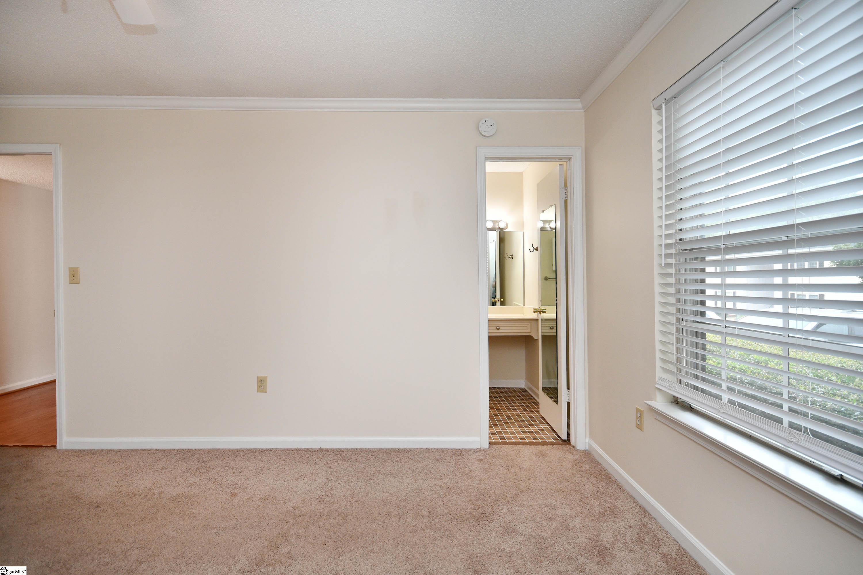 925 Cleveland Street UNIT Unit 225 Greenville, SC 29601