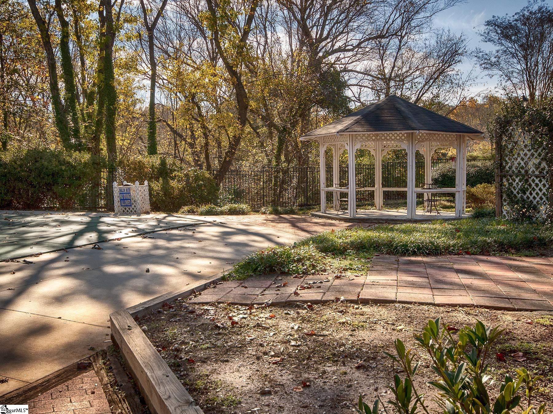 925 Cleveland Street UNIT Unit 225 Greenville, SC 29601