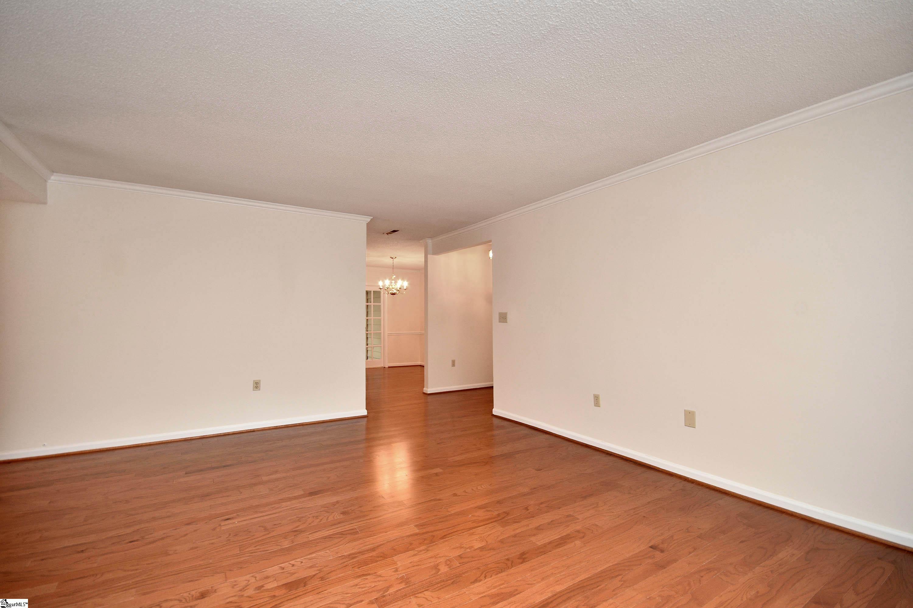 925 Cleveland Street UNIT Unit 225 Greenville, SC 29601