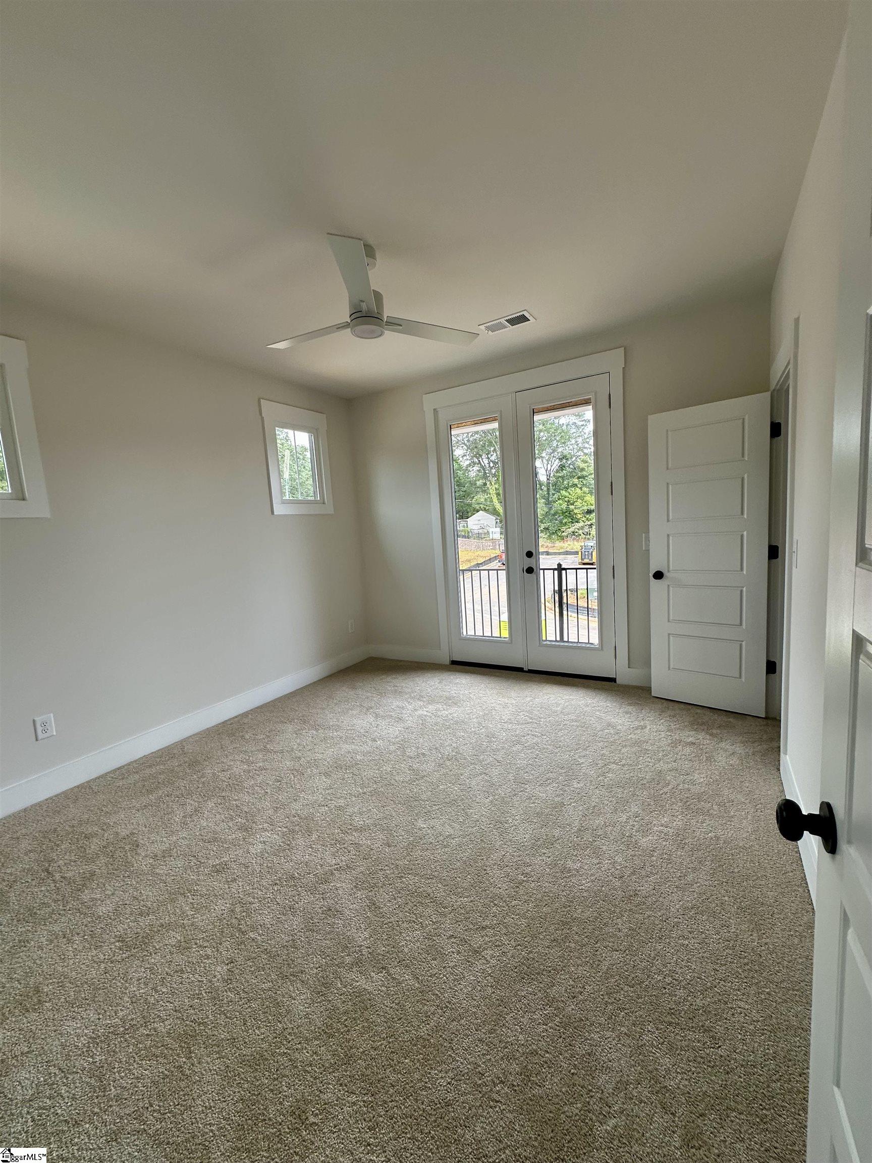 9 Hawthorne Lane UNIT Unit 104 Greenville, SC 29605
