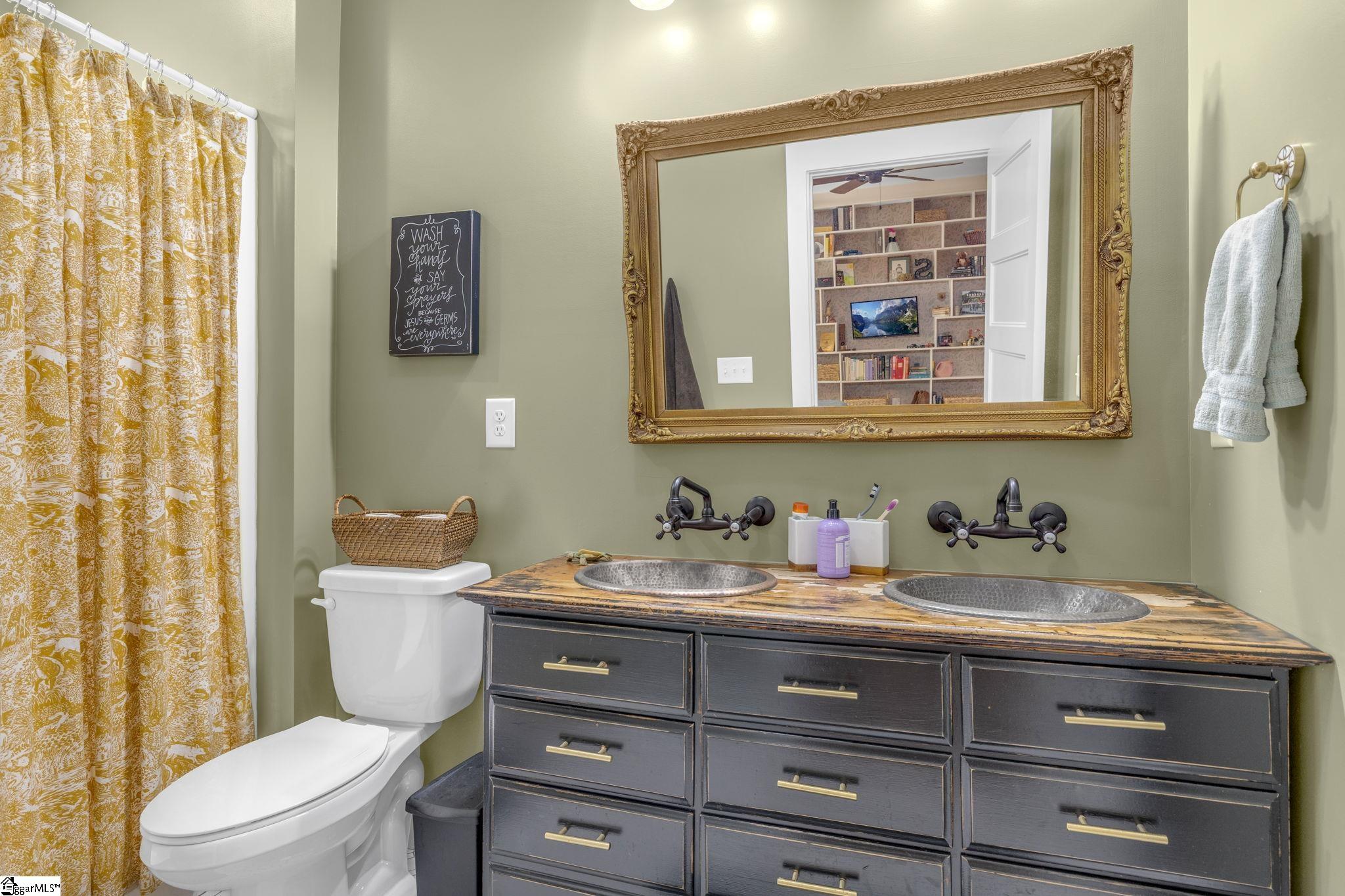 527 Doe Run Pickens, SC 29671