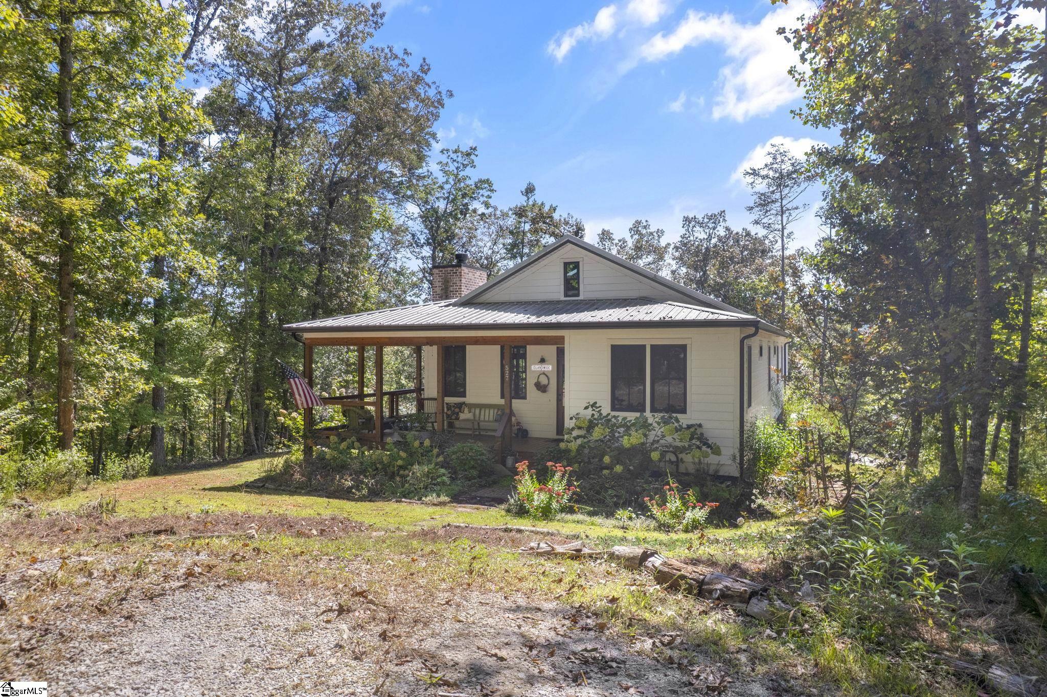 527 Doe Run Pickens, SC 29671