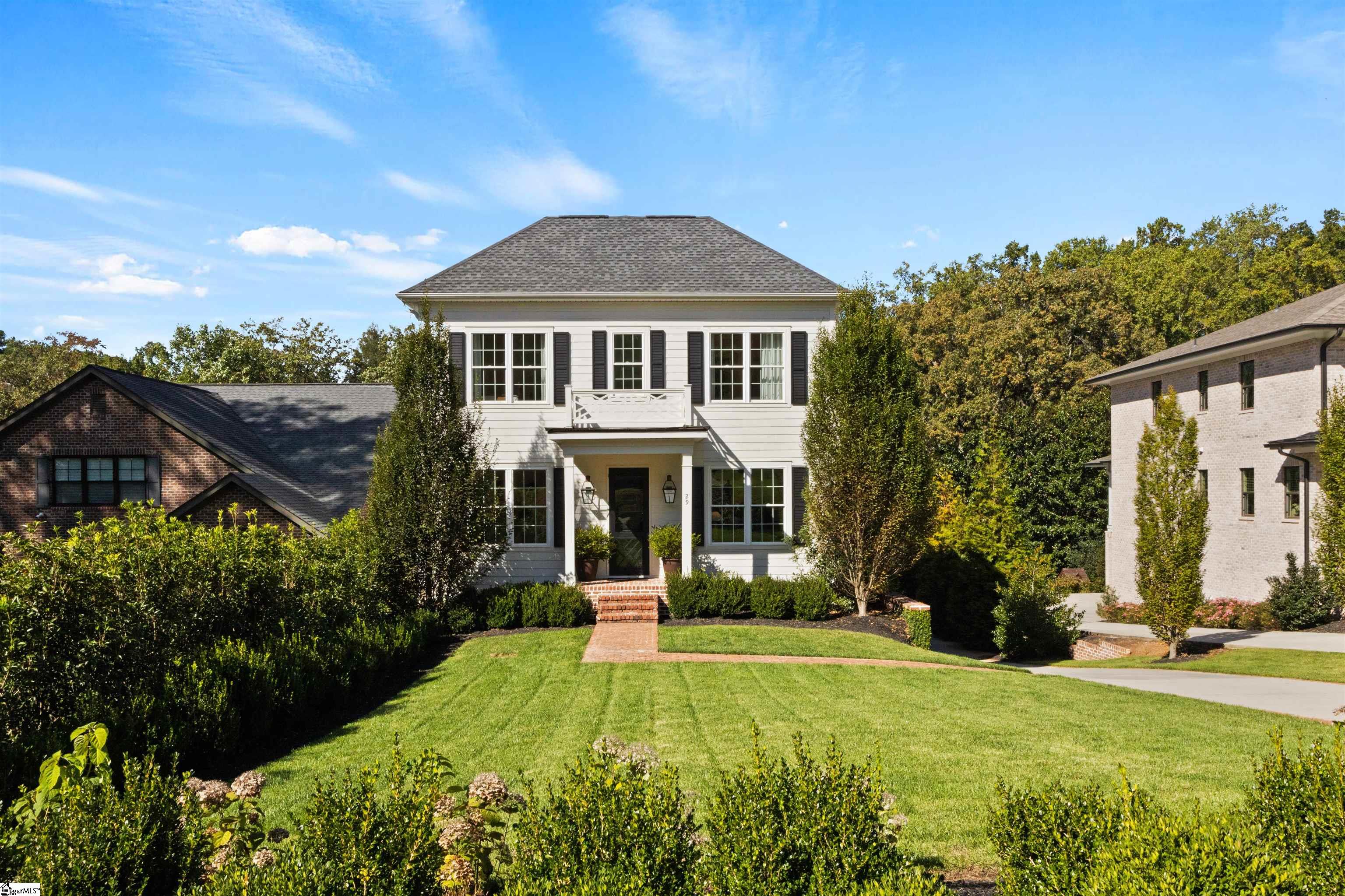 29 Westview Avenue Greenville, SC 29609